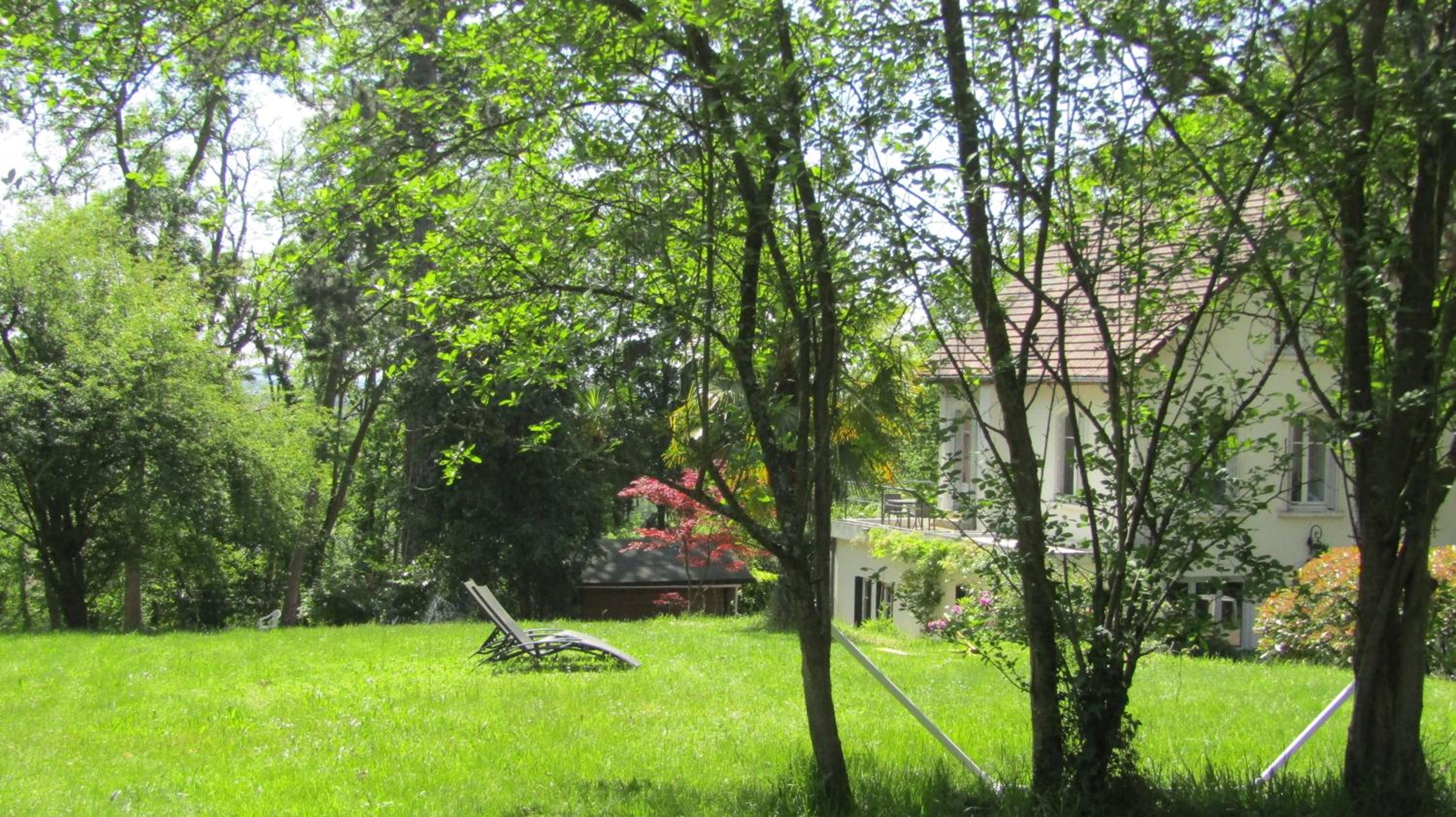 LA CHERIELLE view 2