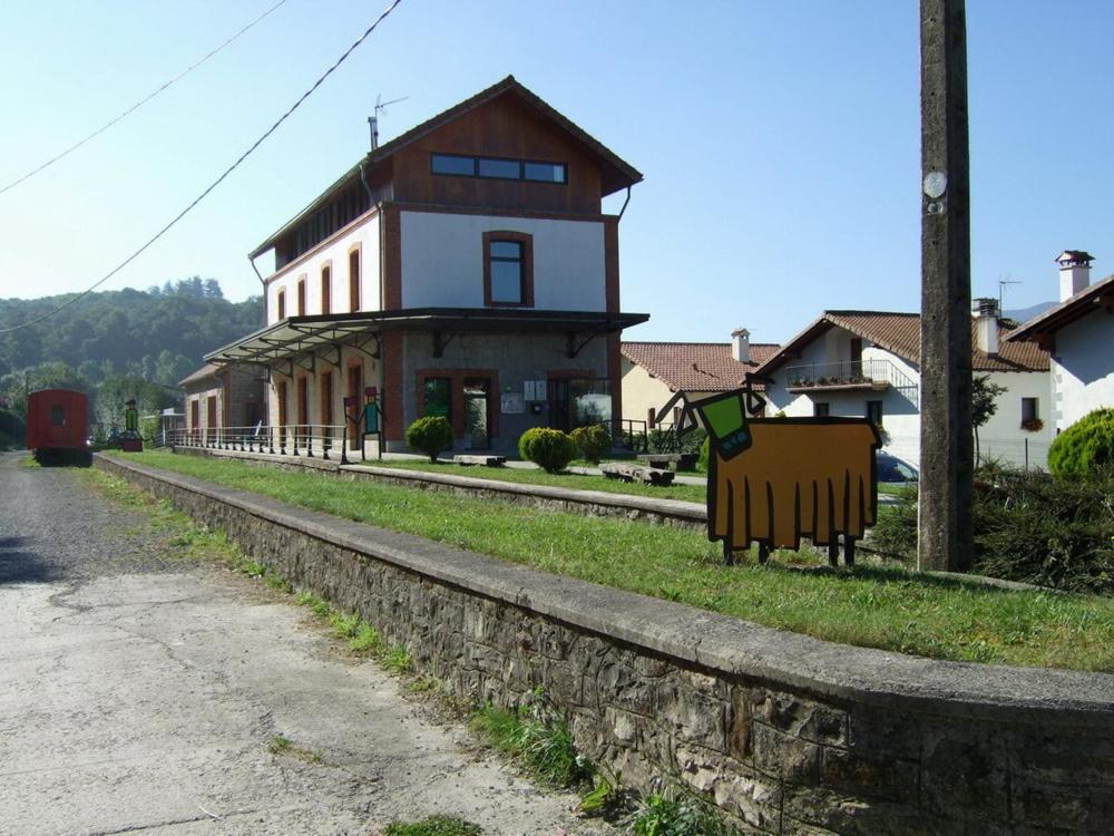 Photo 9