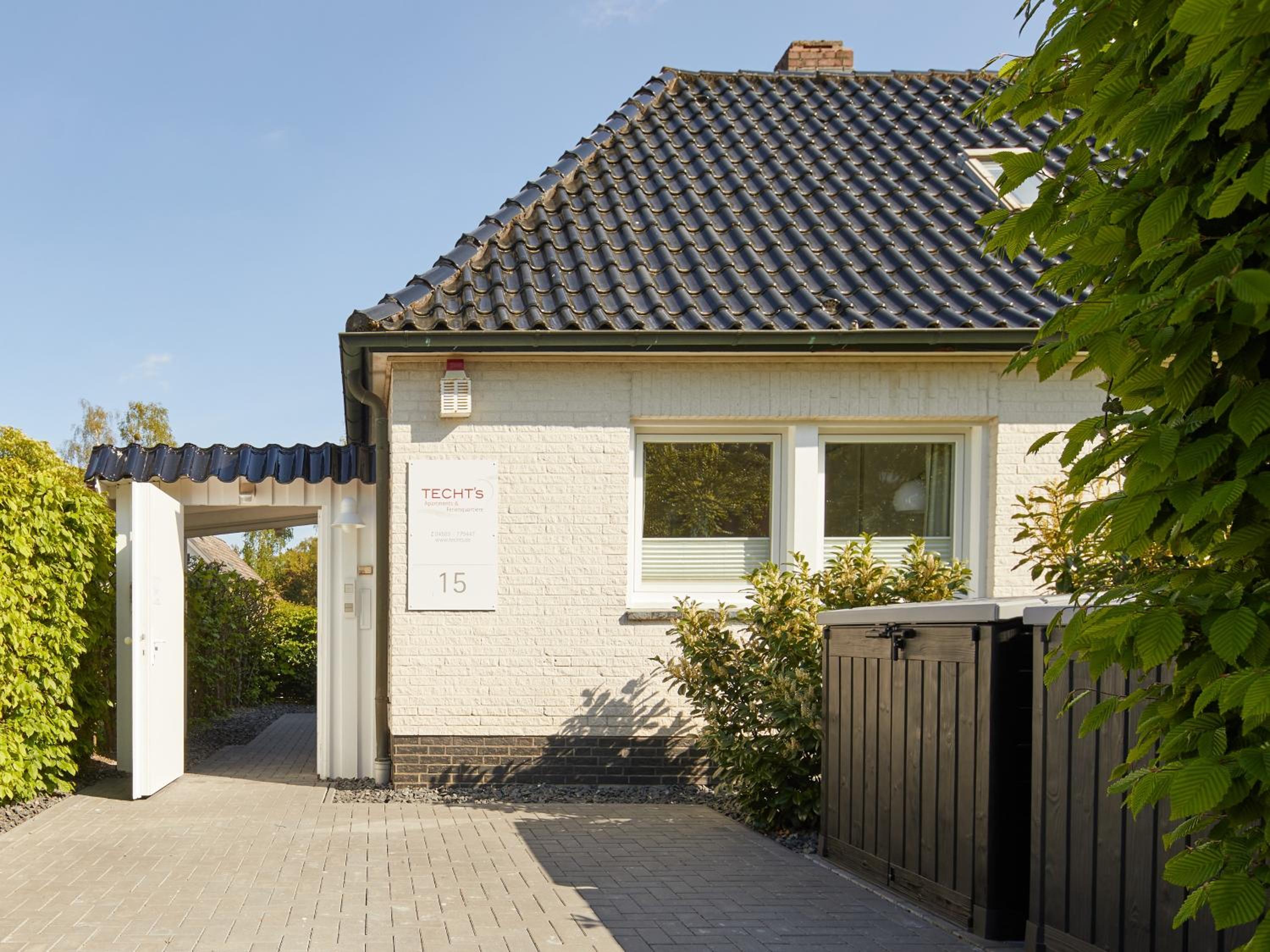 Hotel Techts Sommerhaus - Image 1