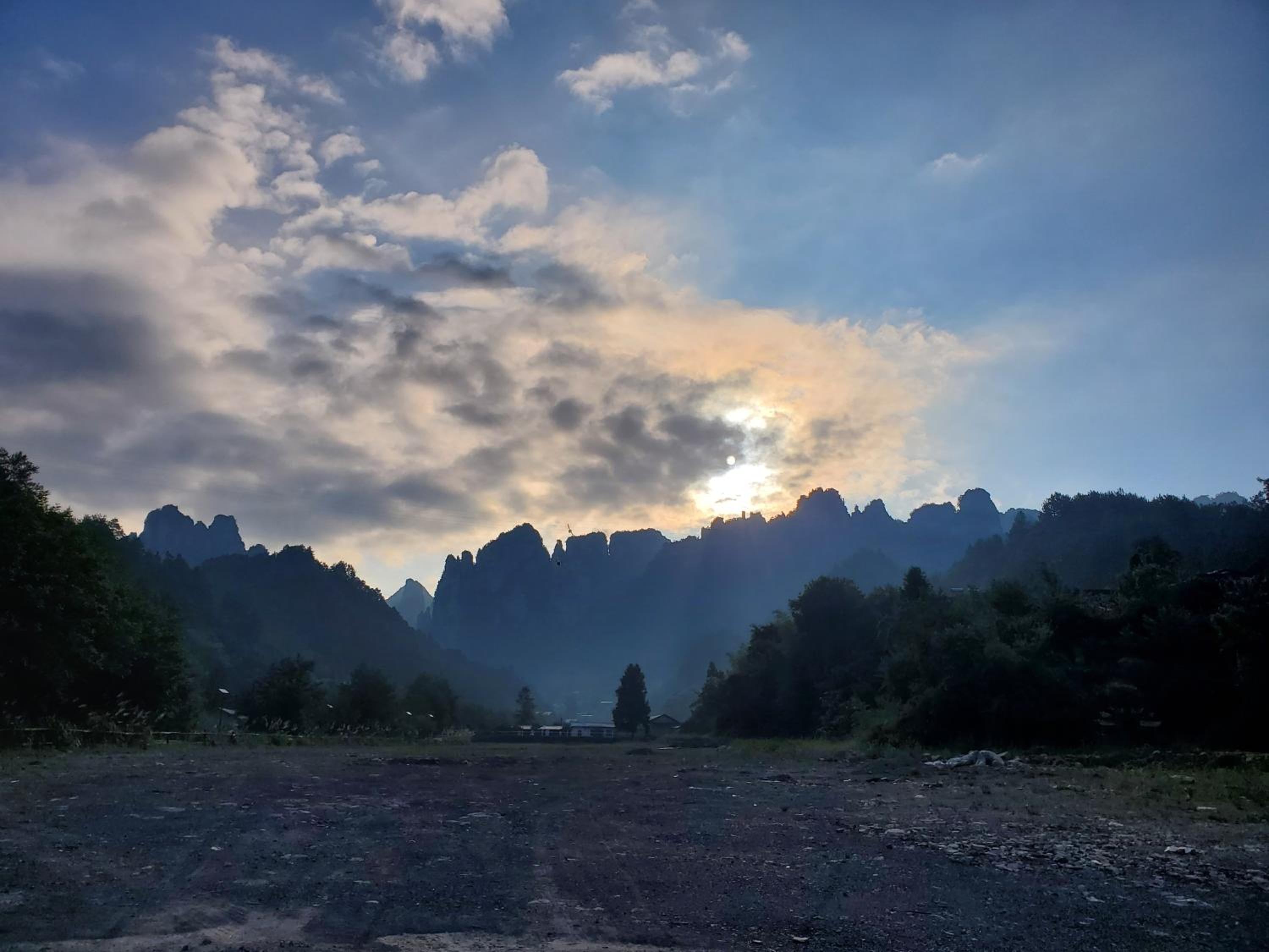 Whispering Mountains Boutique Hotel