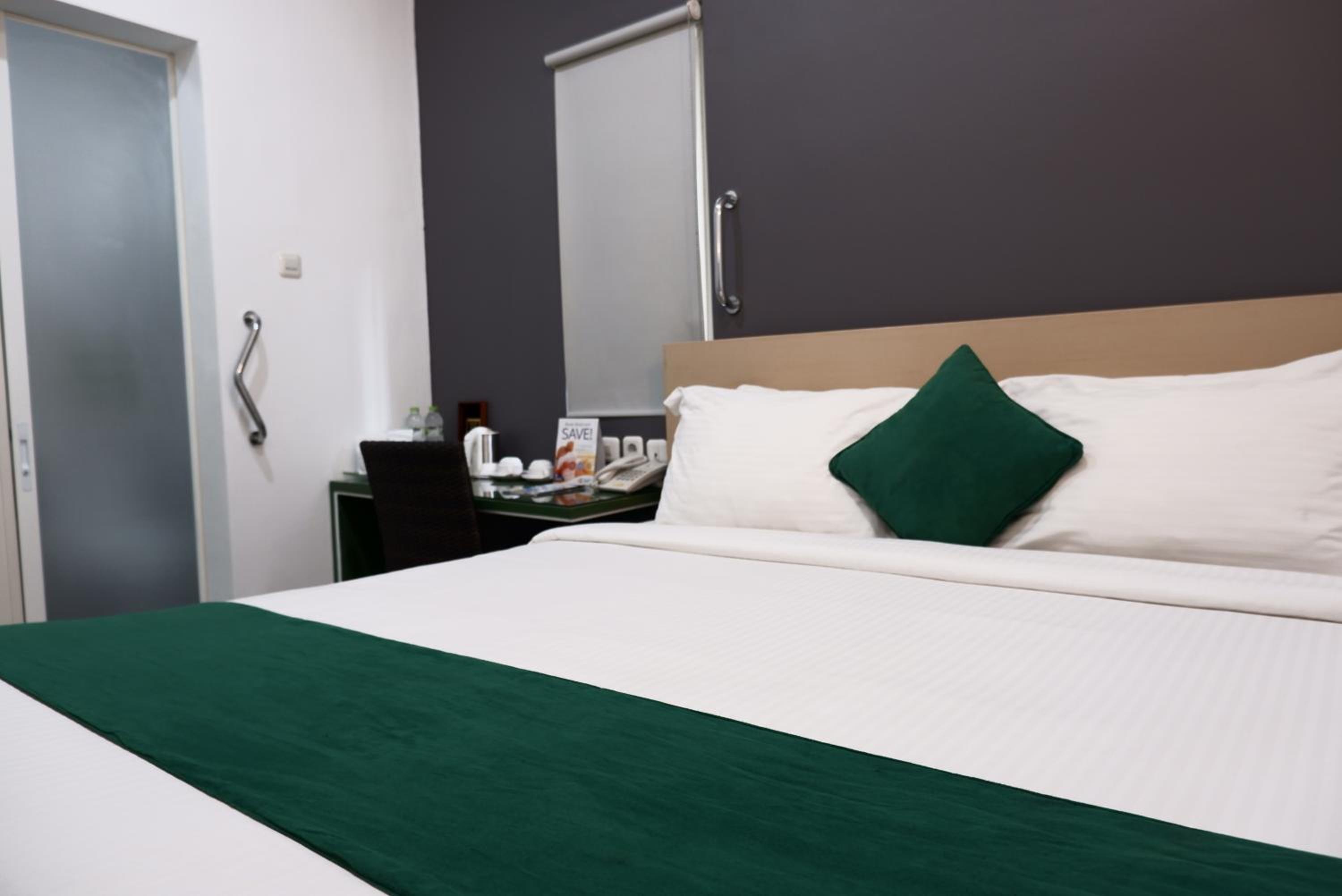 Ara Inn Bed And Breakfast by ecommerceloka