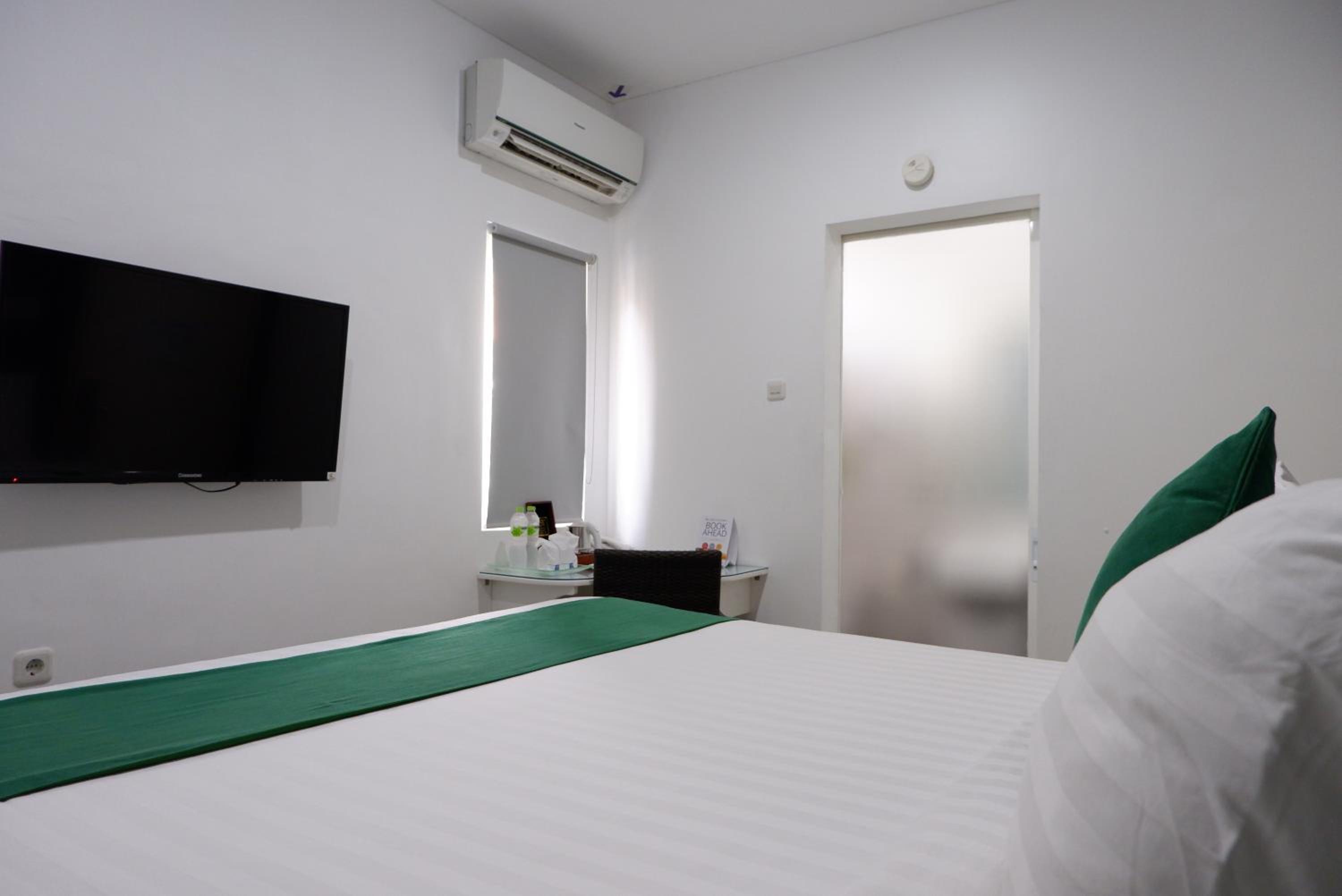 Ara Inn Bed And Breakfast by ecommerceloka