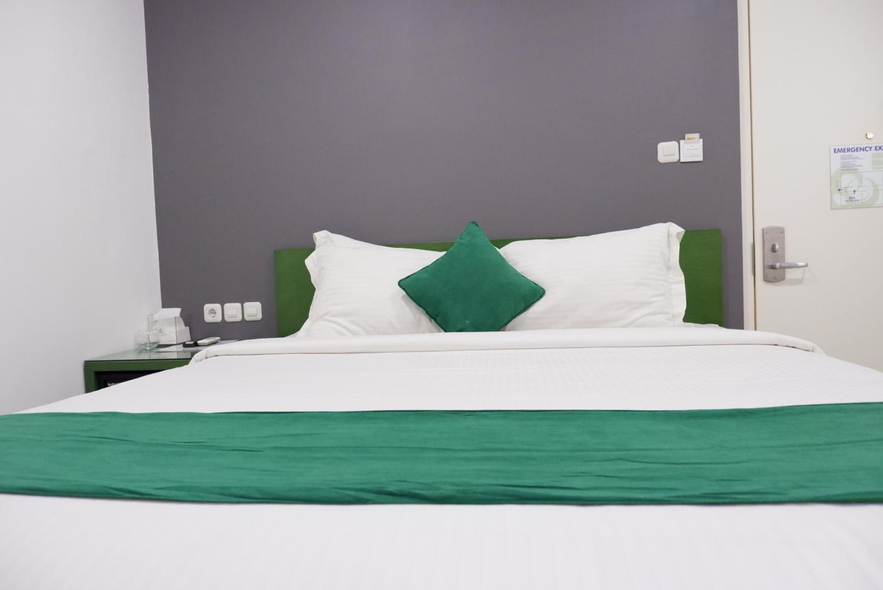 Ara Inn Bed And Breakfast by ecommerceloka