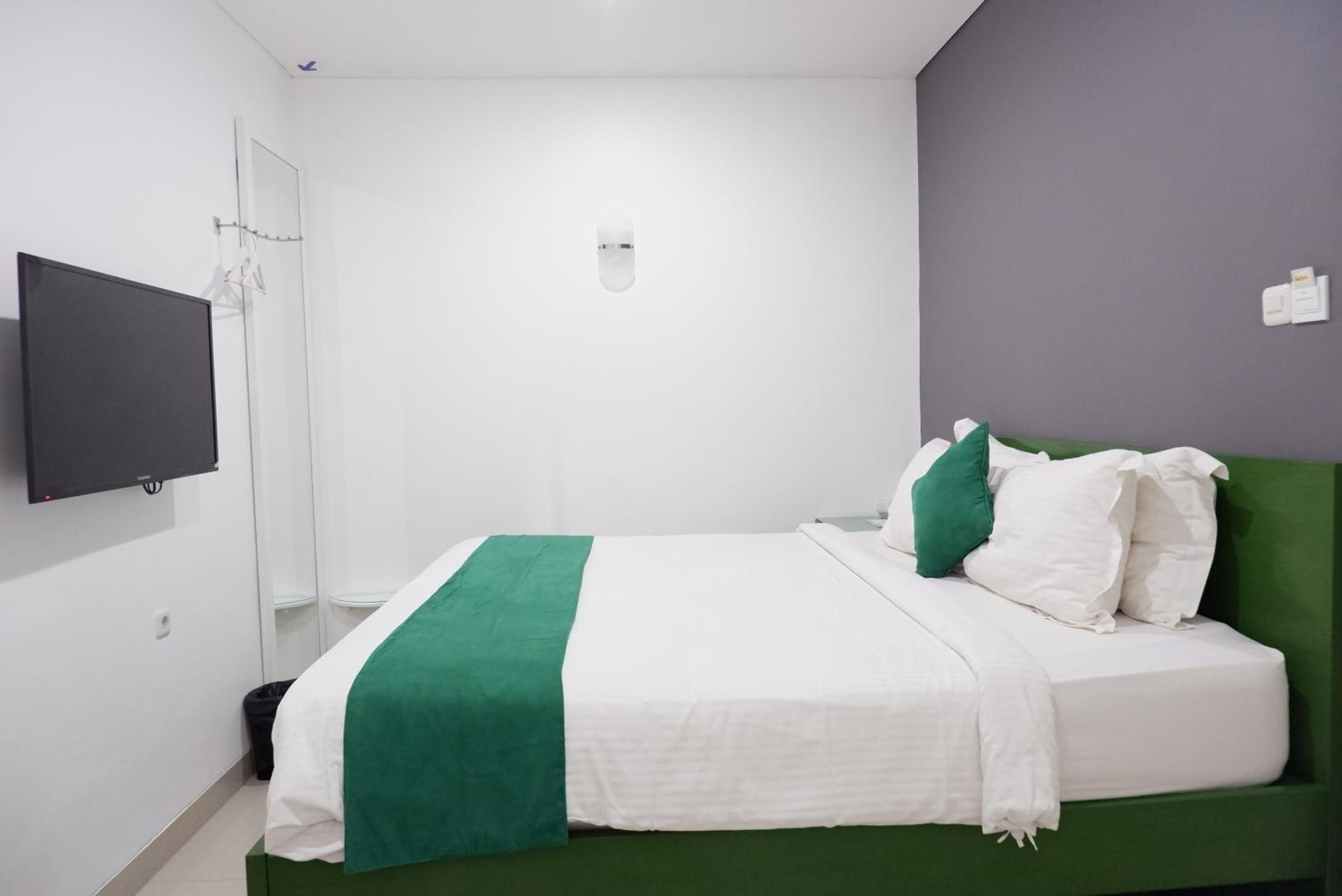 Ara Inn Bed And Breakfast by ecommerceloka