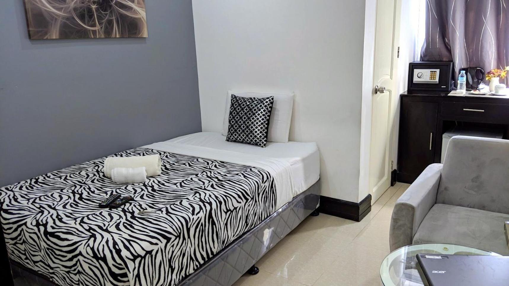 Bohol South Beach Hotel