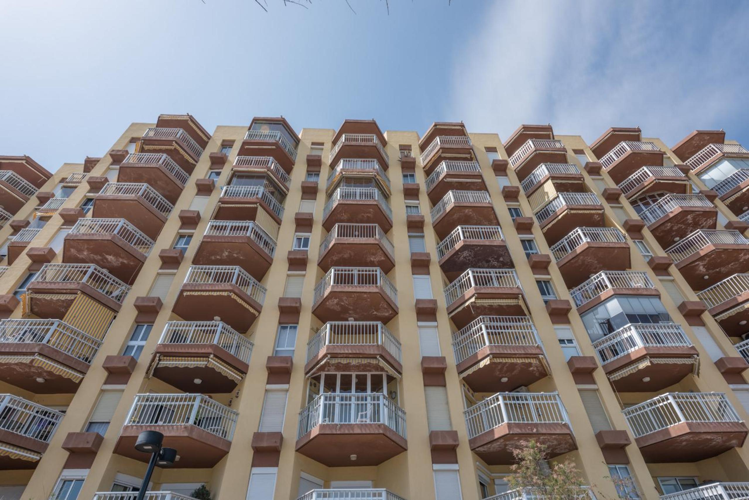 WintowinRentals Relax & Frontal Sea View in Fuengirola view 5