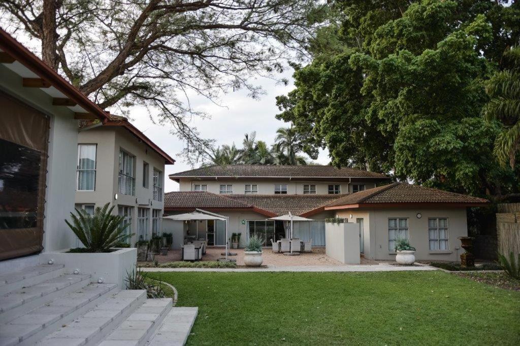 Elegant Lodge & Conference Center view 4
