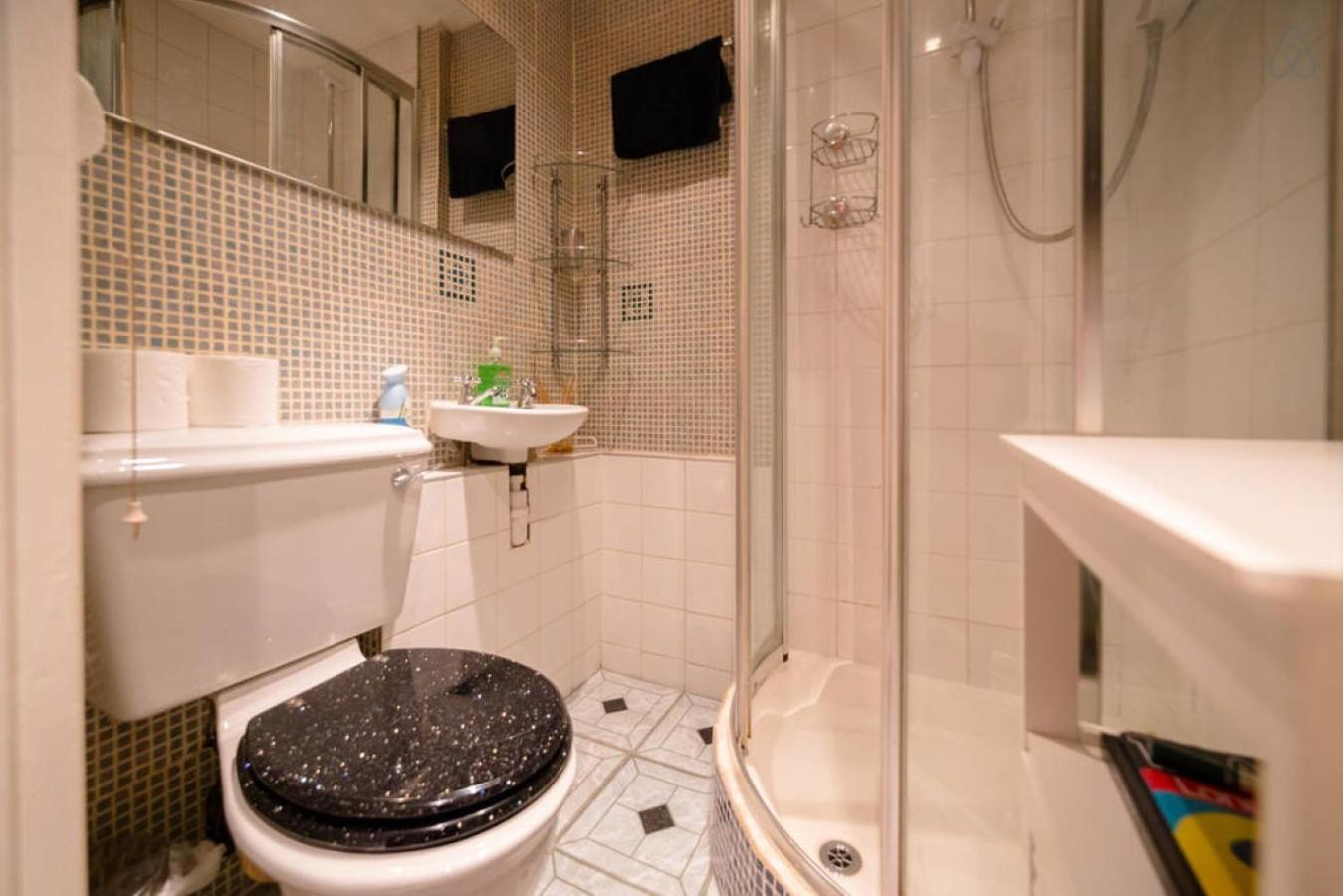Studio flat in Paddington Central London Zone 1