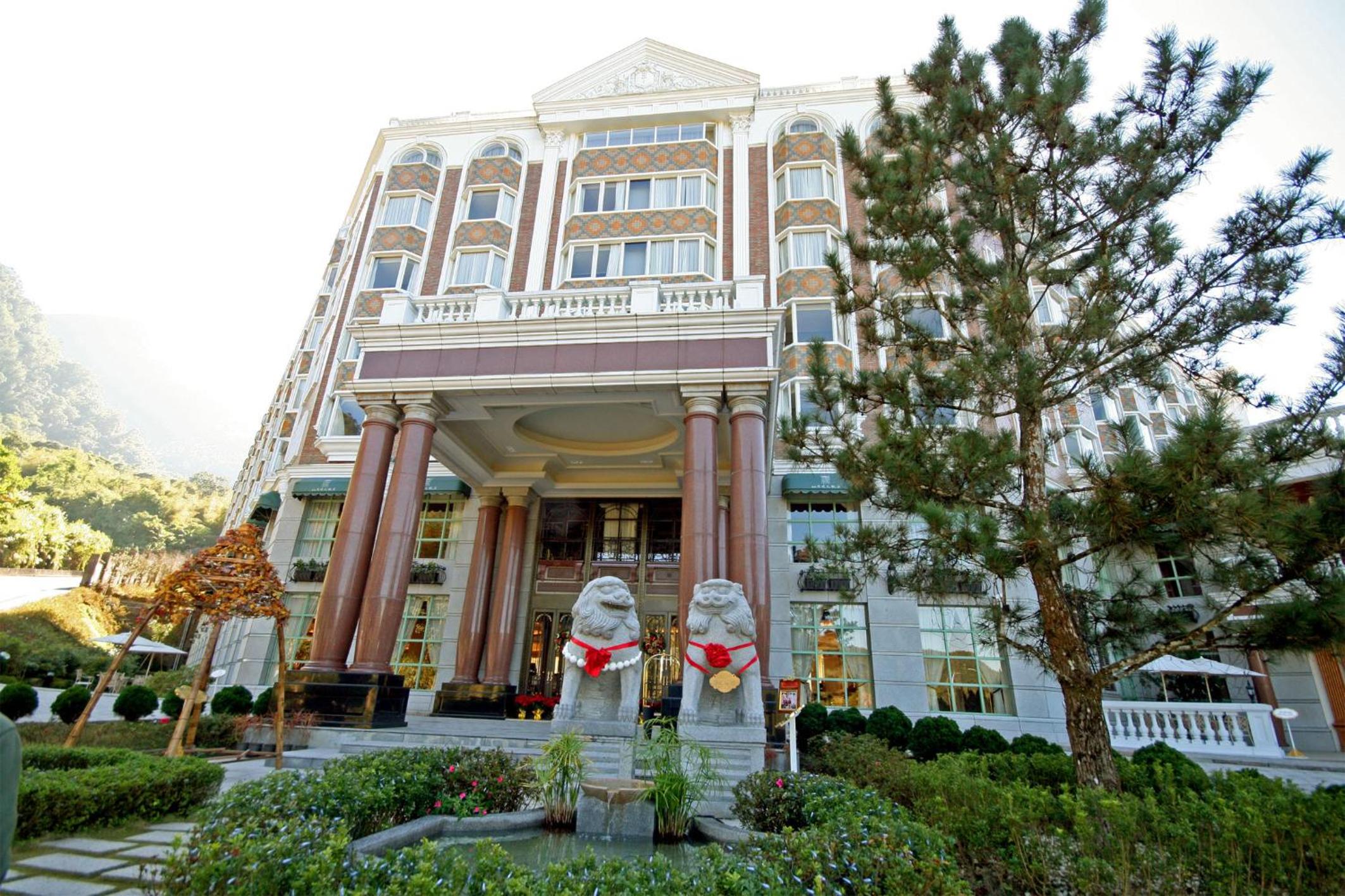 Le Midi Hotel Chitou
