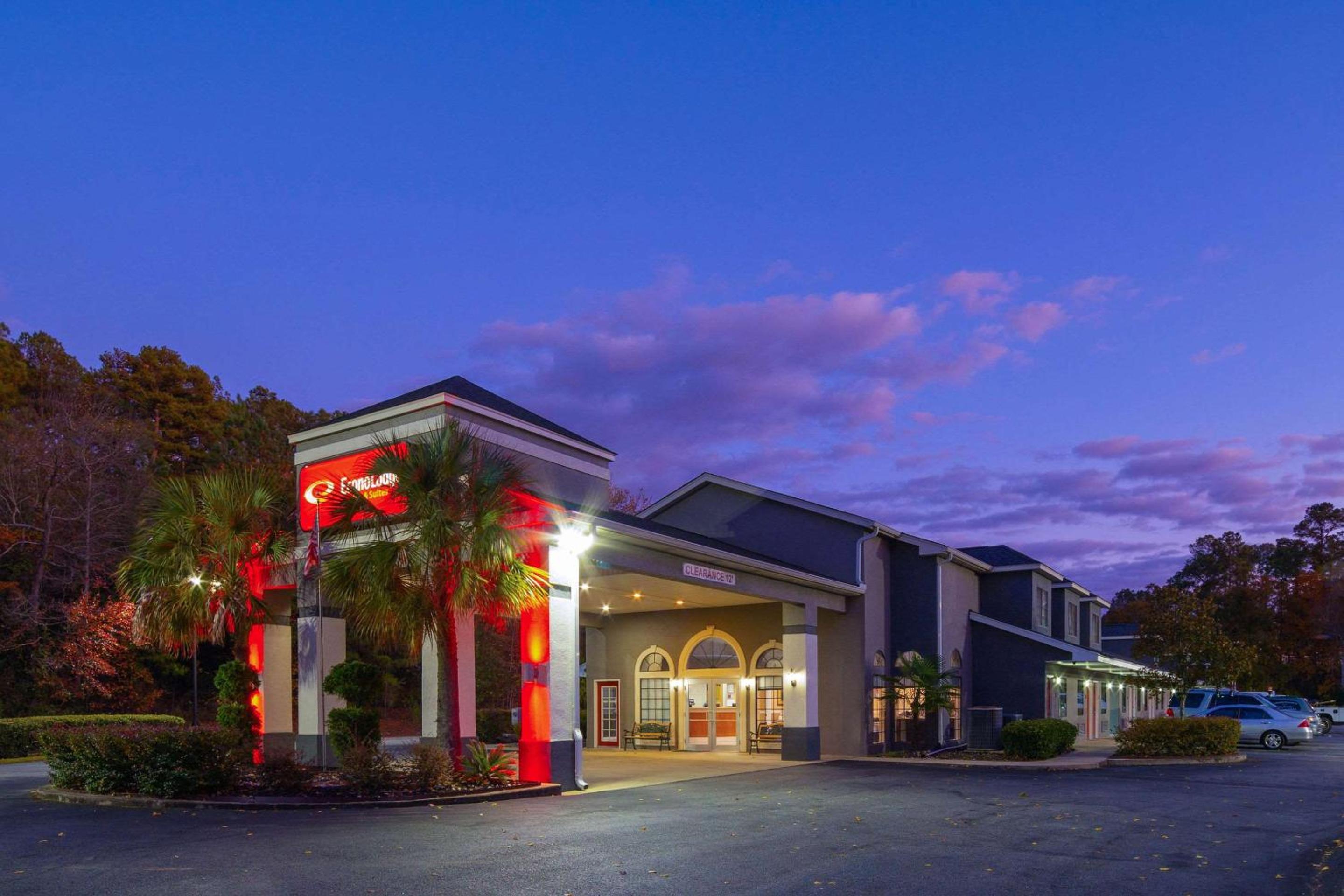 Econo Lodge Inn & Suites Cayce I-26 Airport