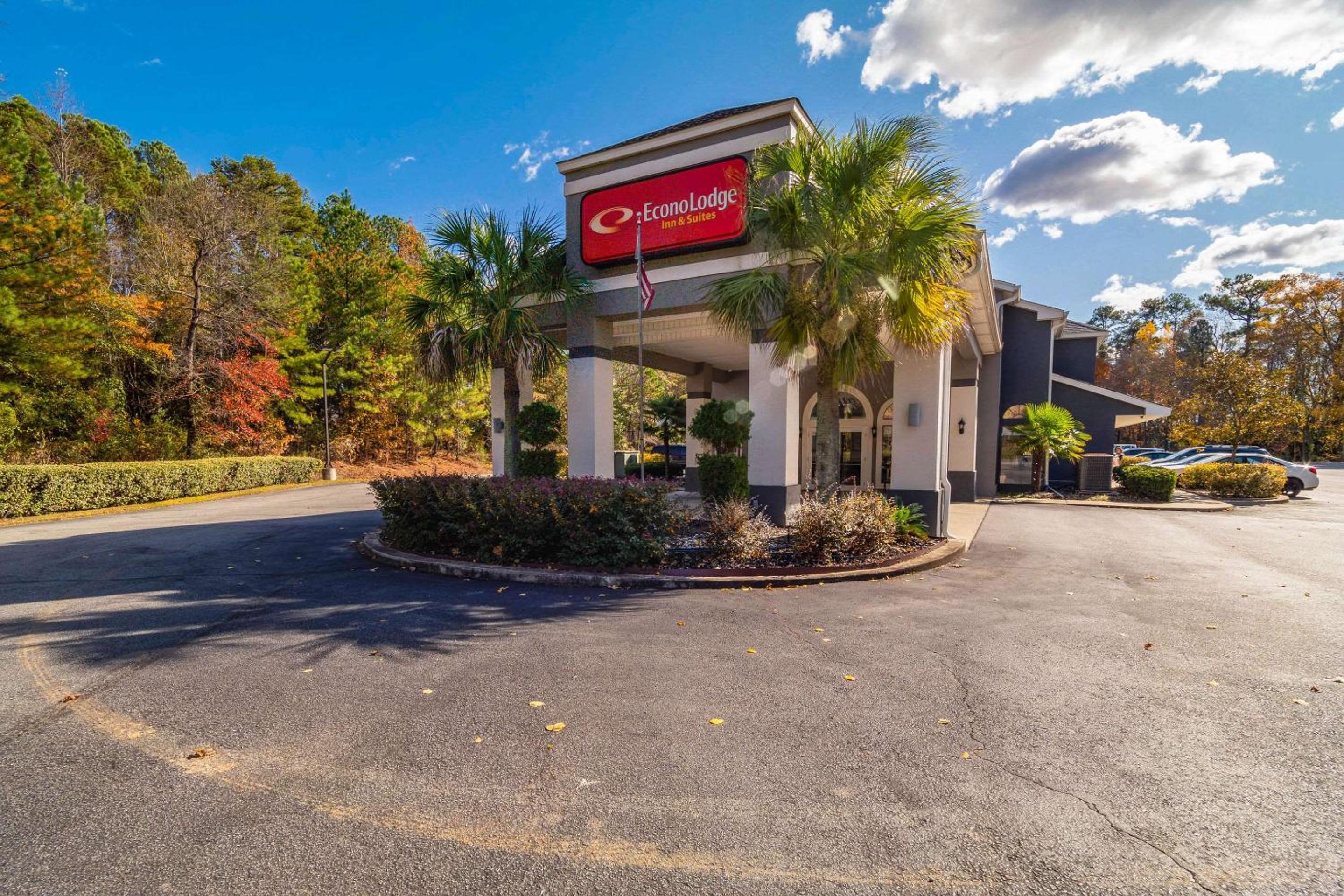 Econo Lodge Inn & Suites Cayce I-26 Airport
