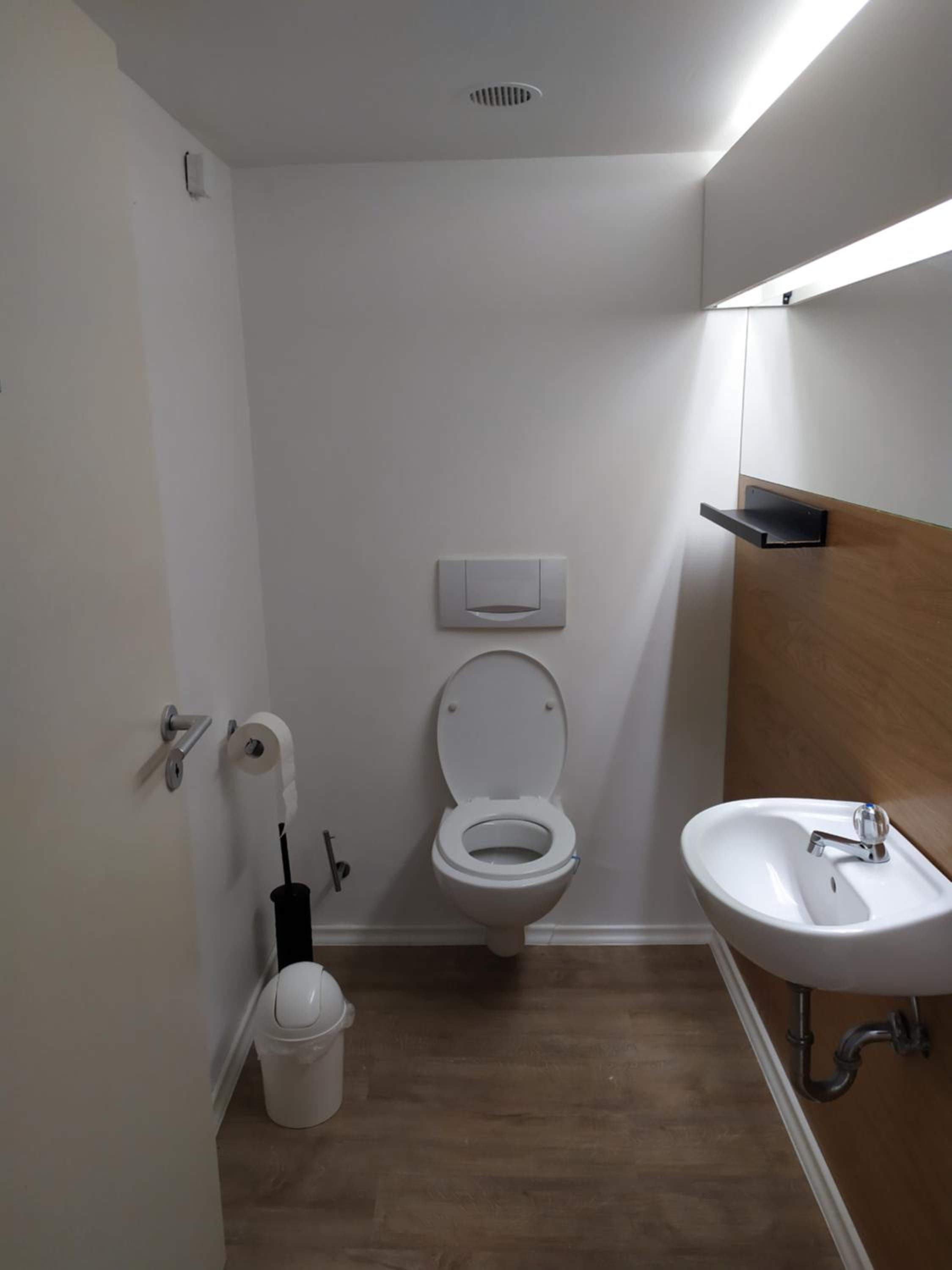 Apartment West - Michael en Stuttgart — bathroom