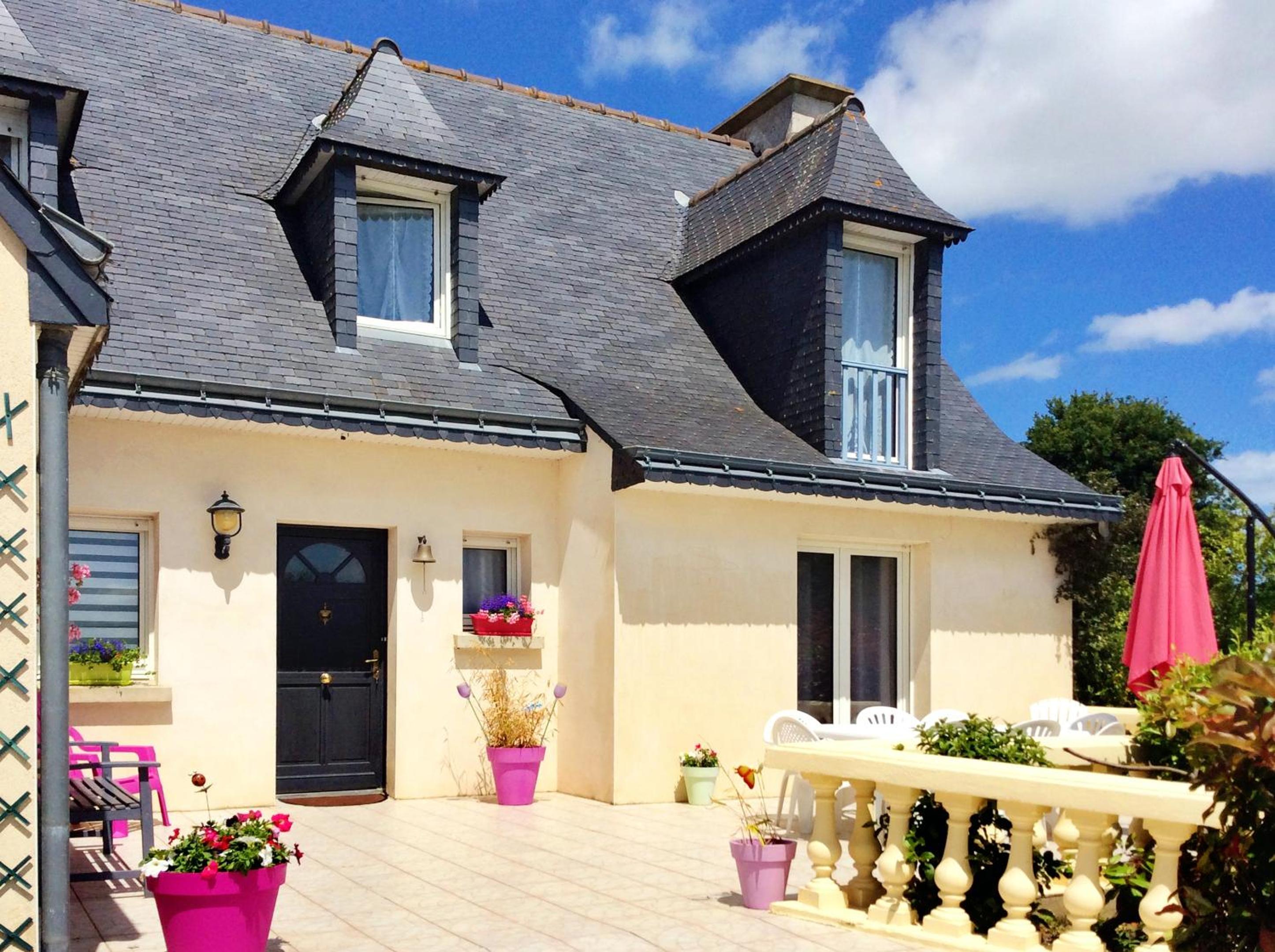 Maison de 4 chambres avec jardin clos et wifi a Tregomeur a 8 km de la plage
