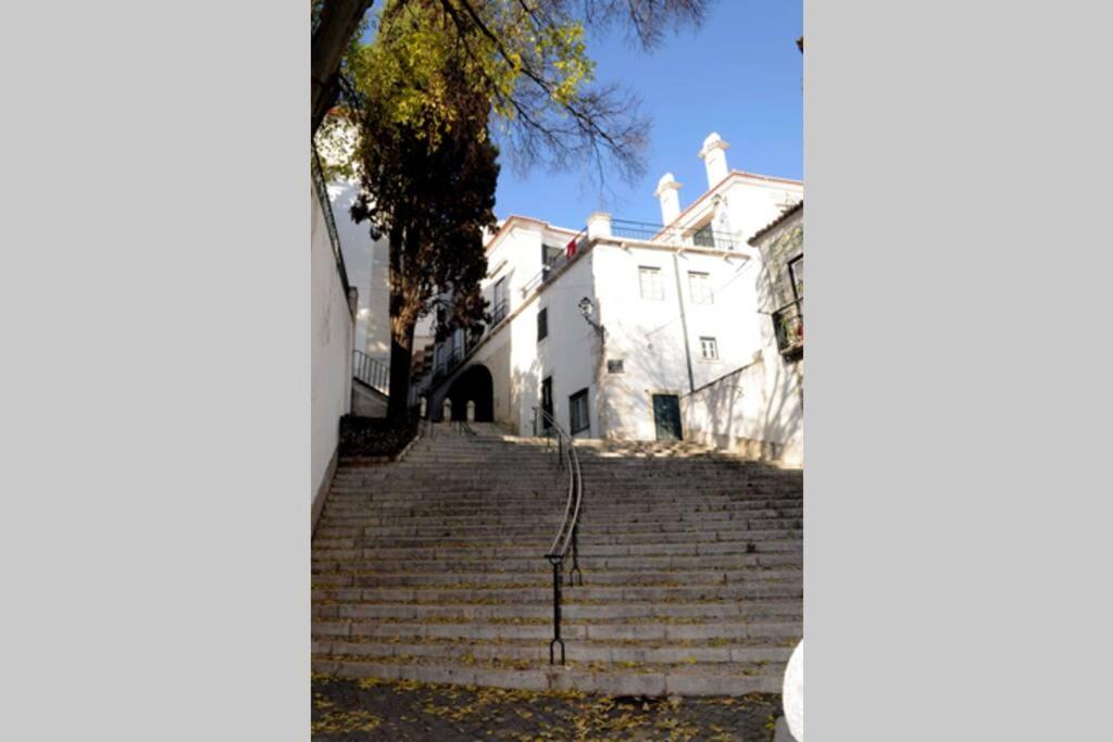 Charming Duplex at Alfama view 4