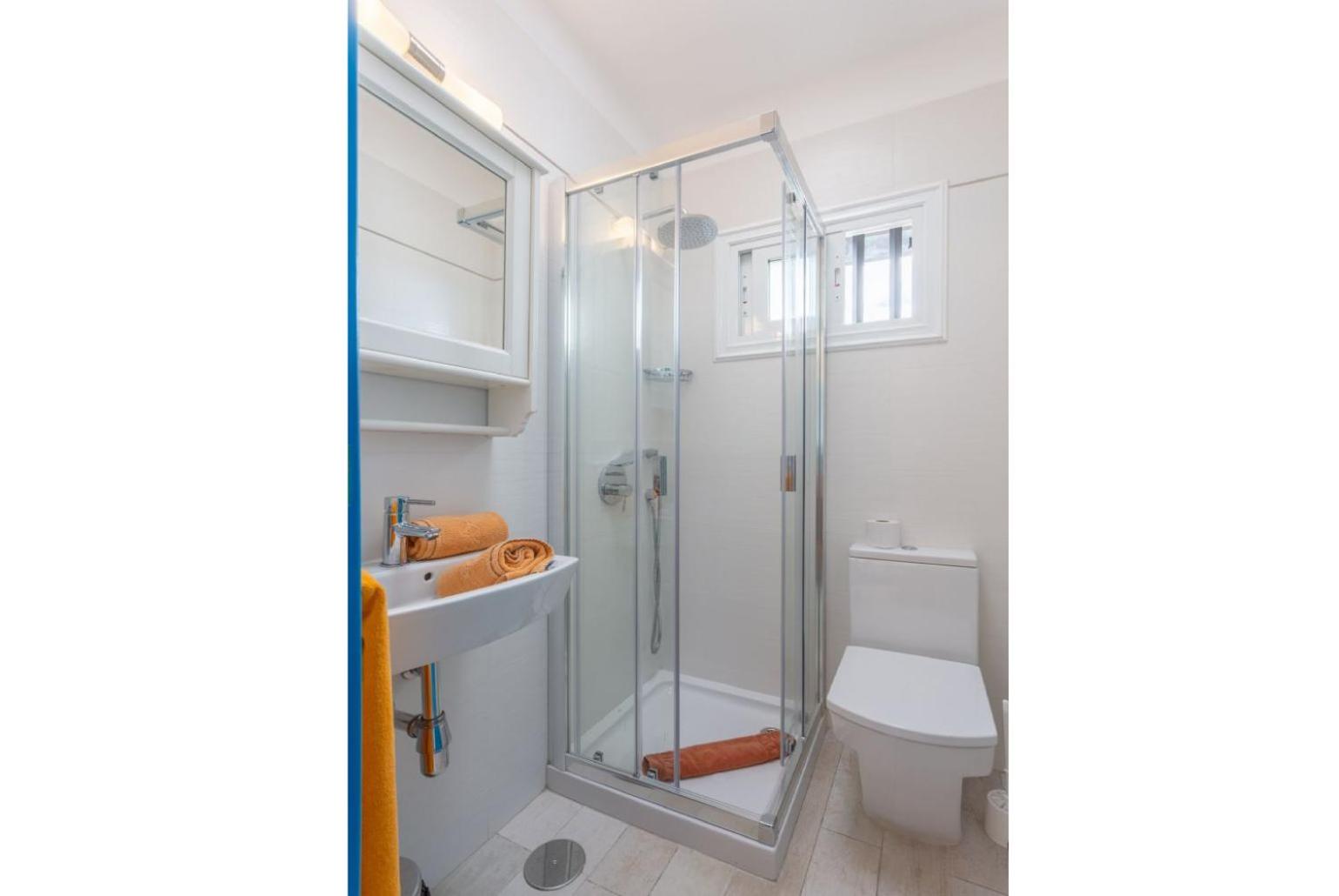 Villa Angela, piscina privada climatizada y vistas al mar cerca de Puerto del Carmen 1200 metros a tu disposición view 3