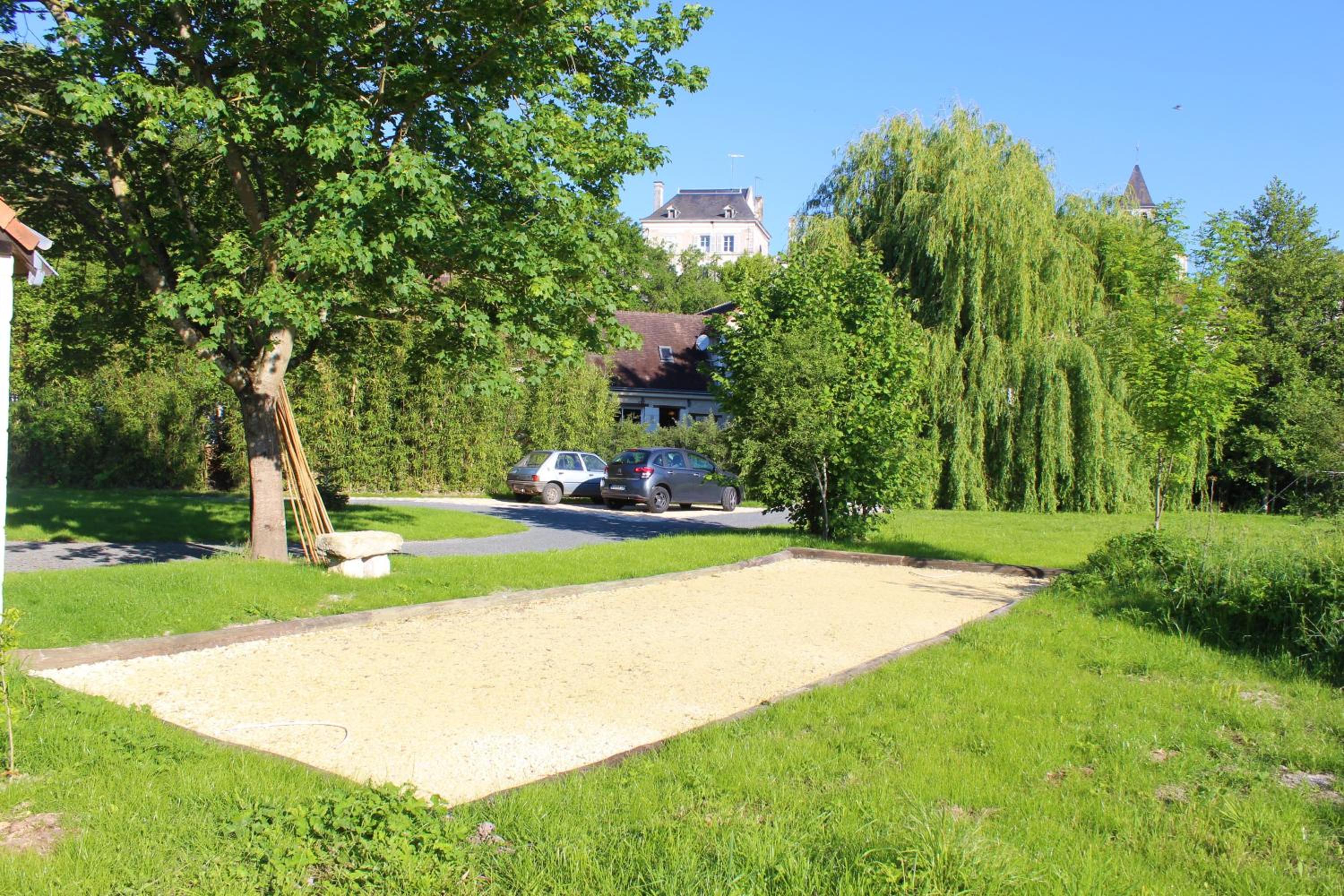 Photo 10
