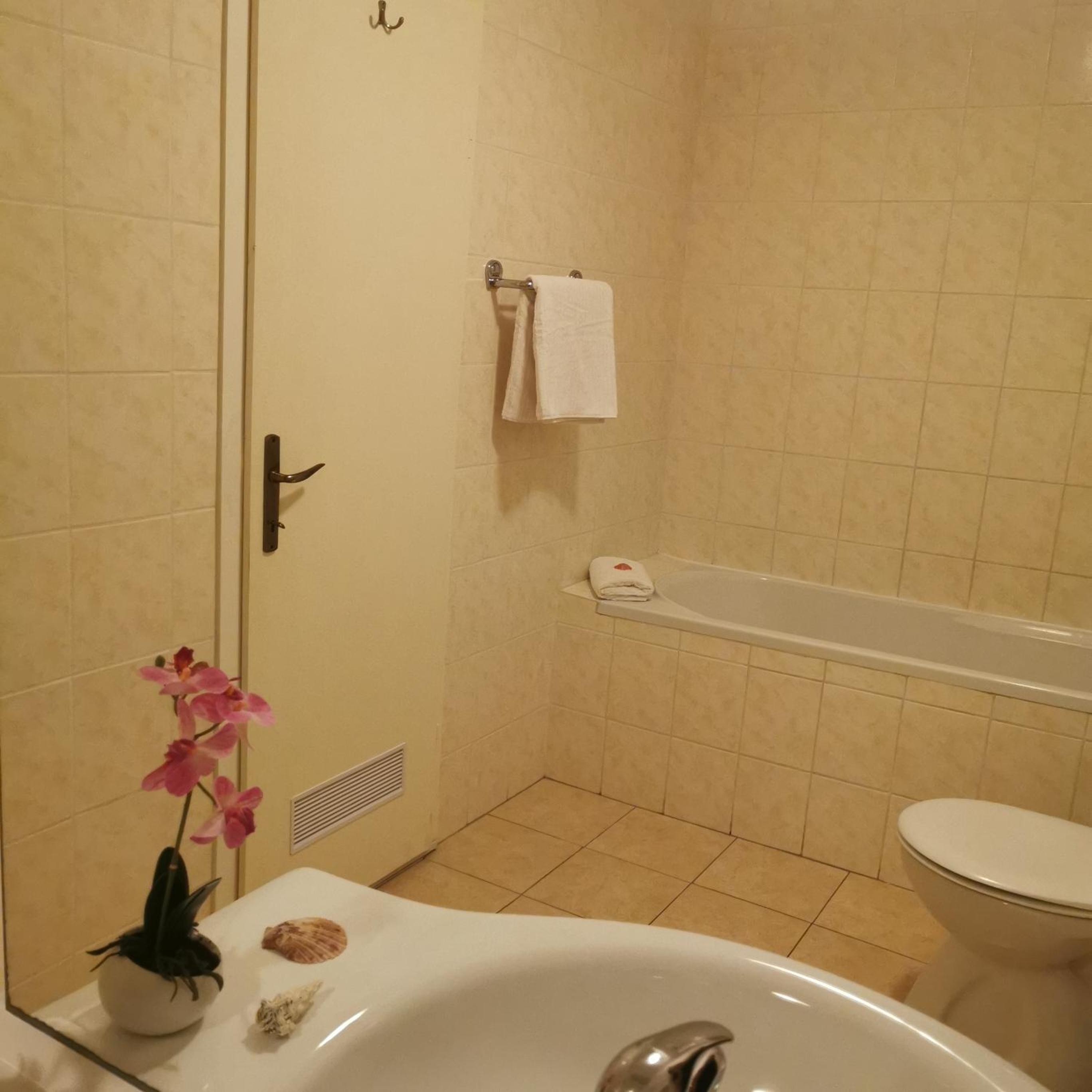 Photo 38