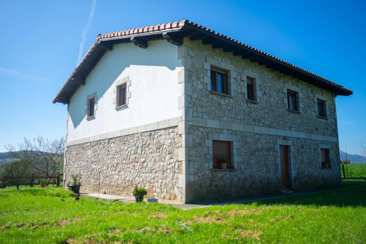 ¡Nueva! Encantadora casa rústica, cómoda y amplia. photo 5