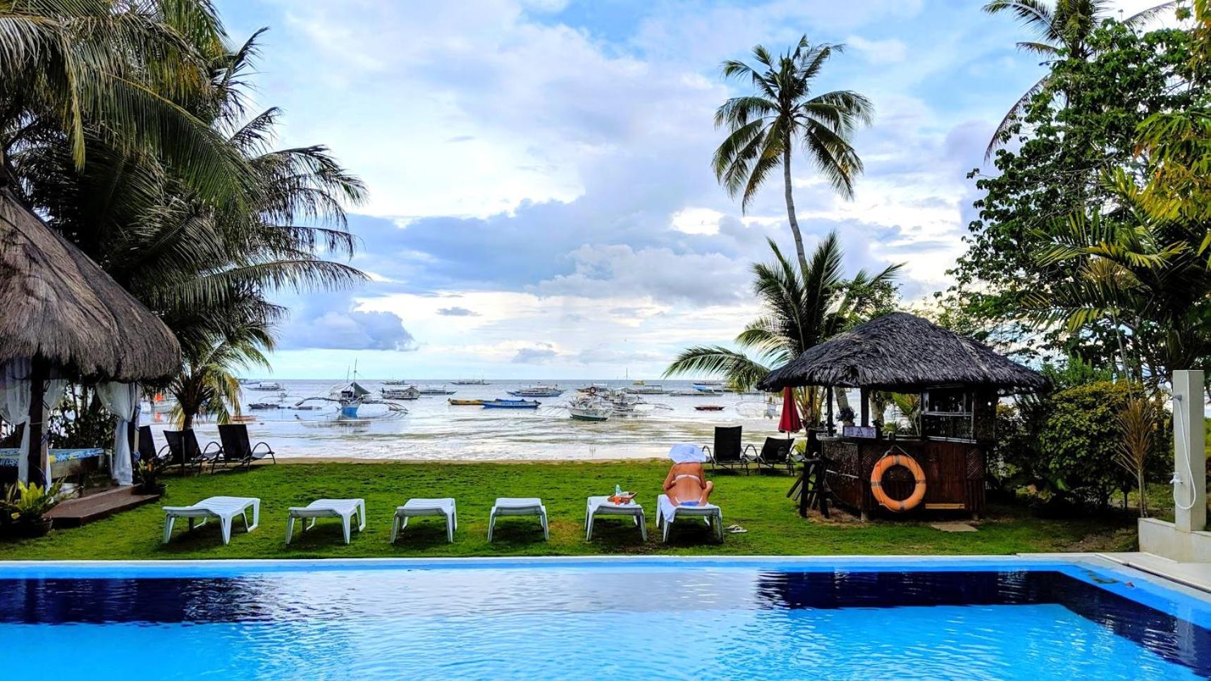 Bohol South Beach Hotel