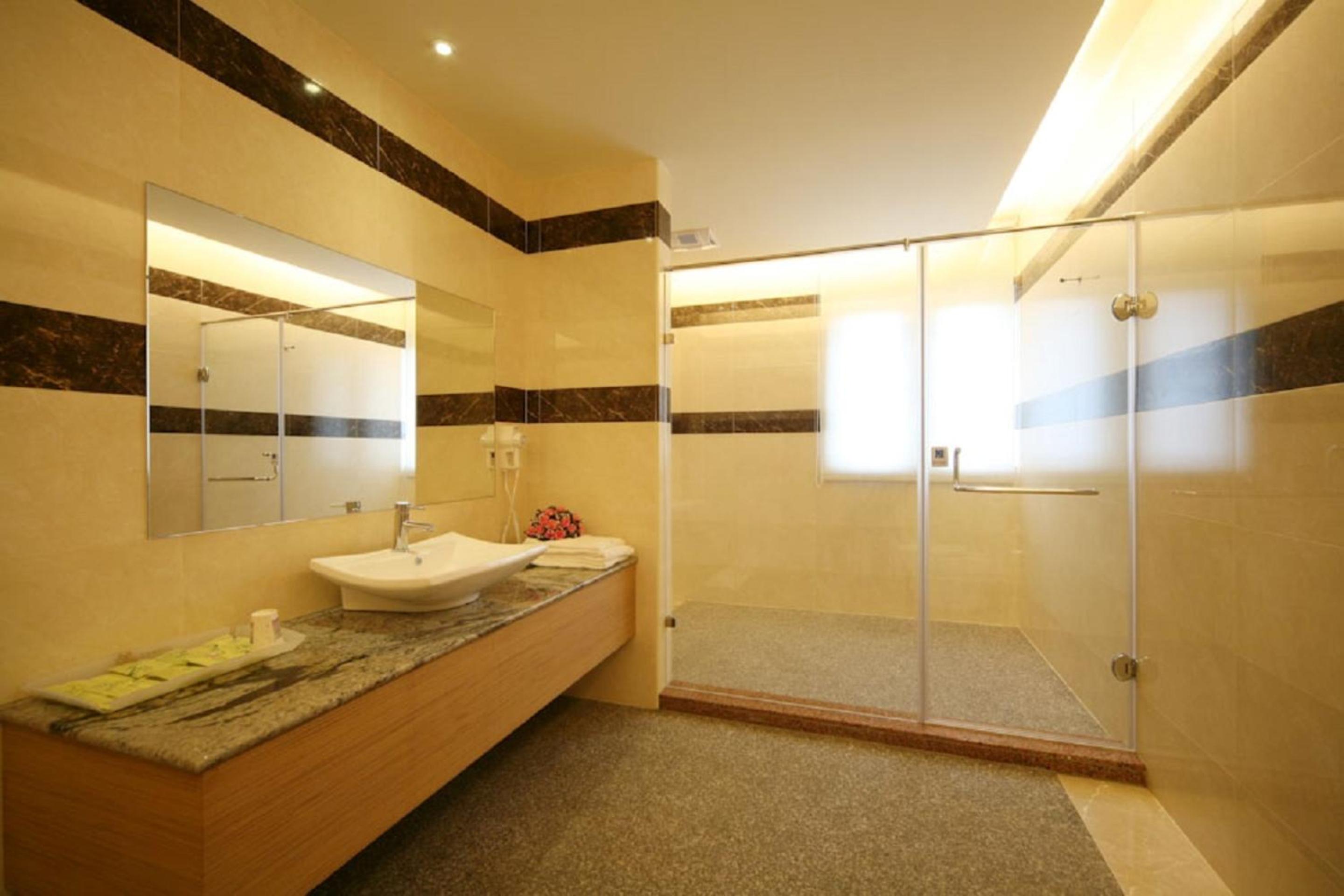 Hua Mu Lan Hotel view 2