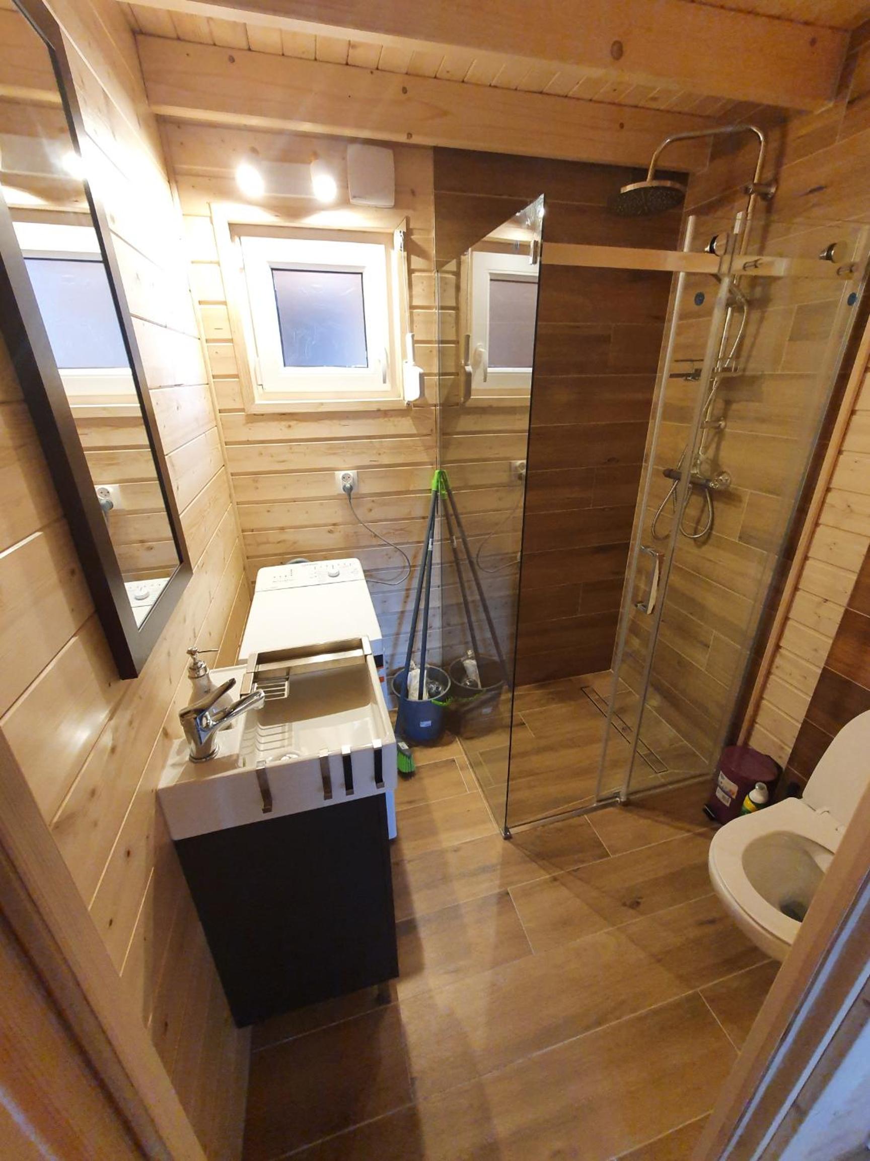 Photo 11