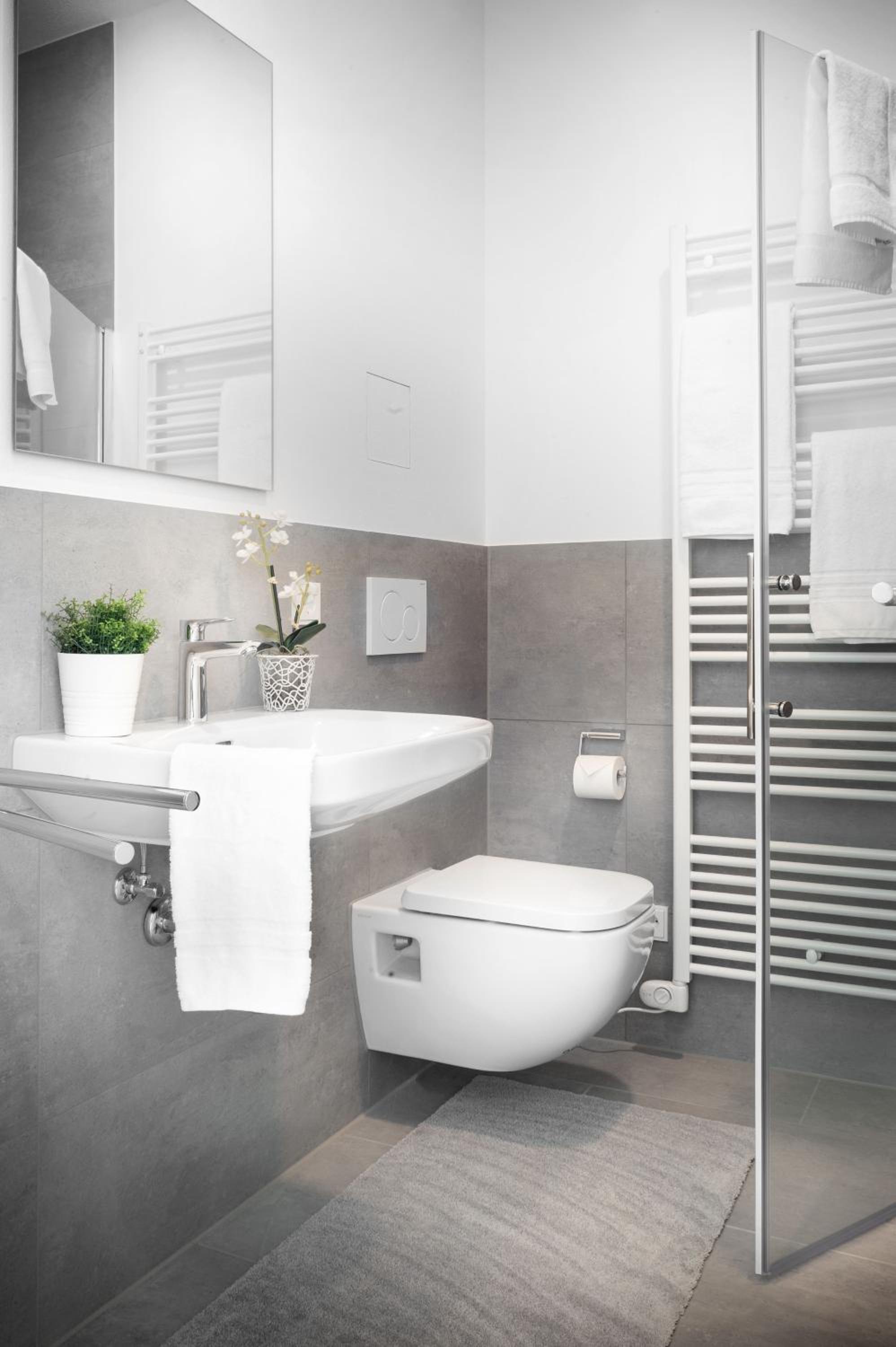 Favorit Serviced Apartments