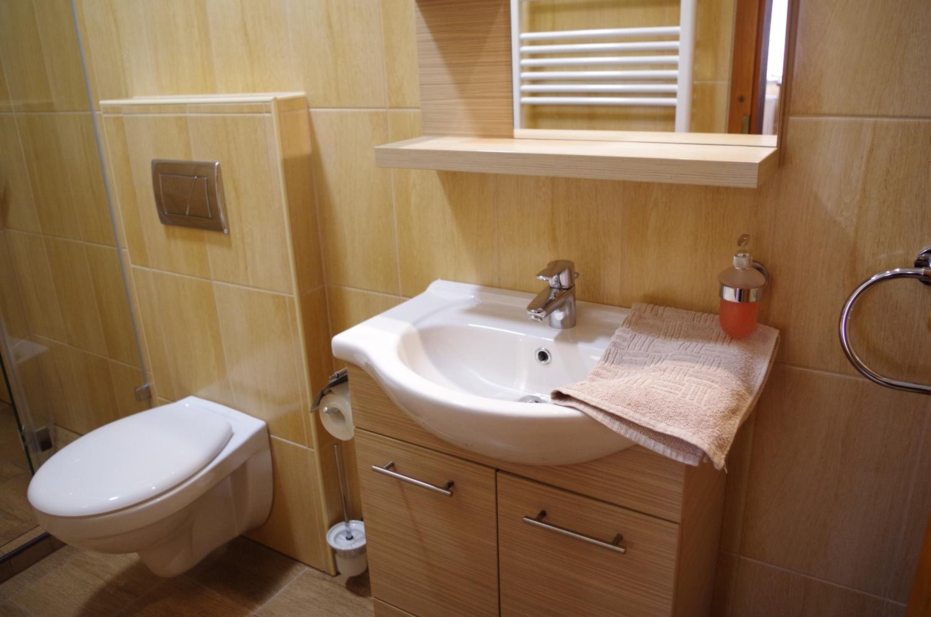Aranyhal Apartman