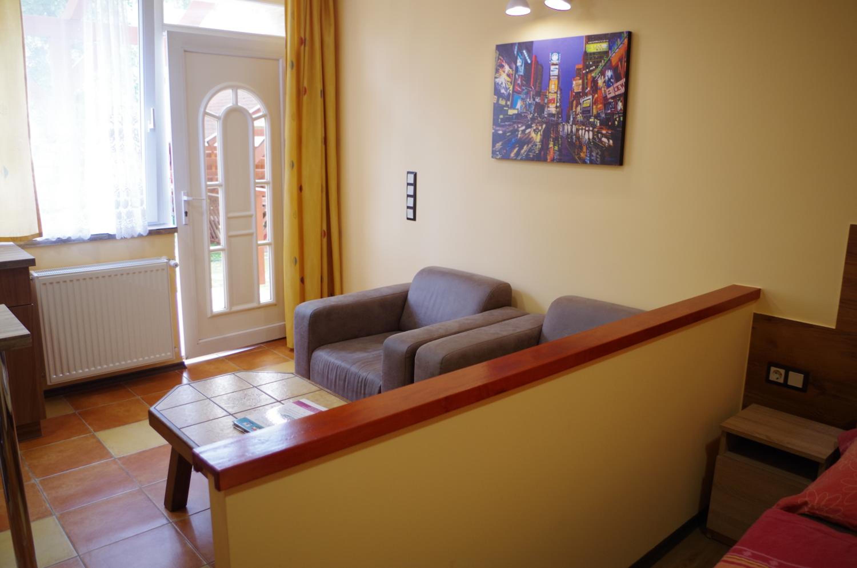 Aranyhal Apartman