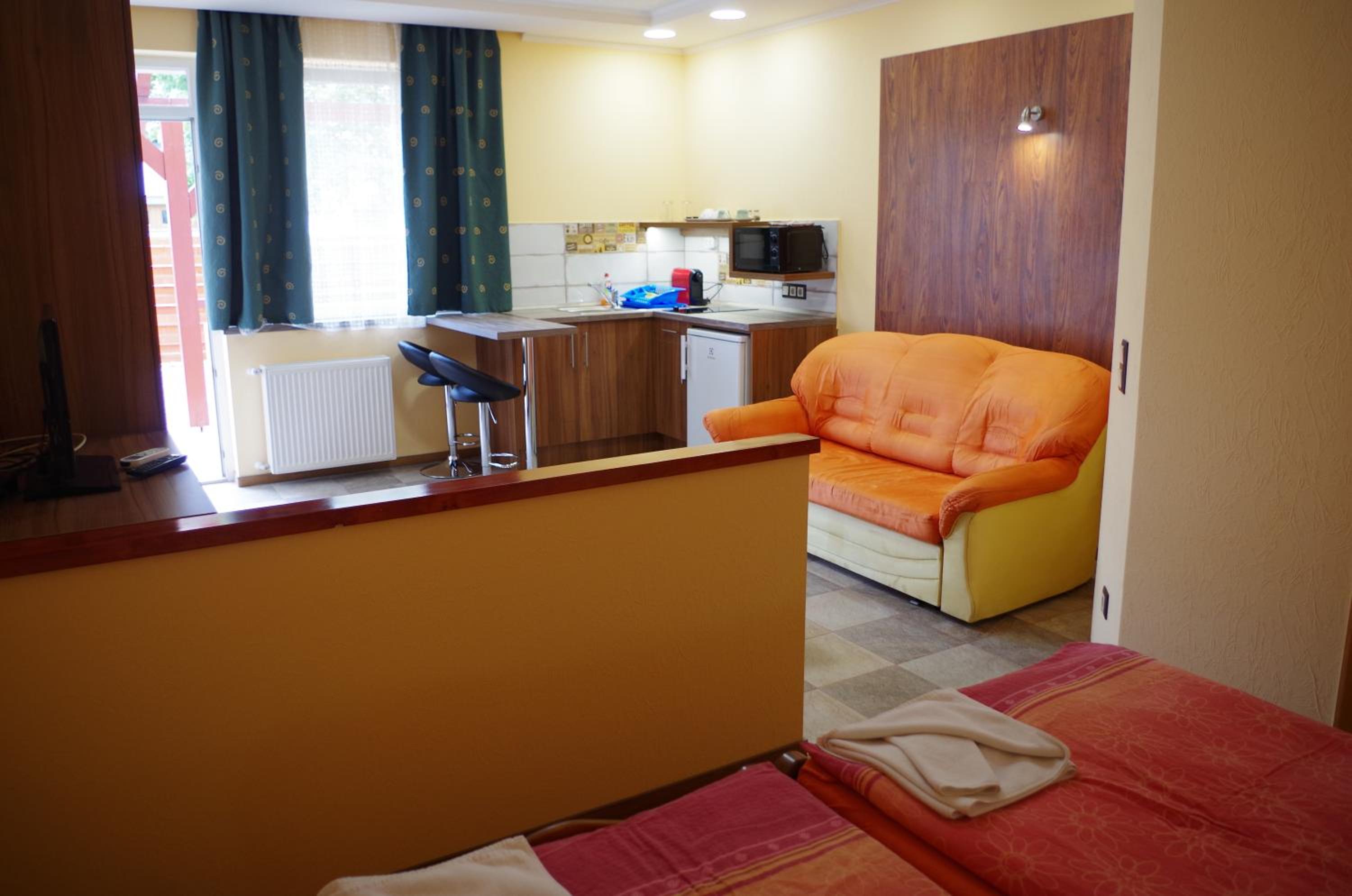 Aranyhal Apartman