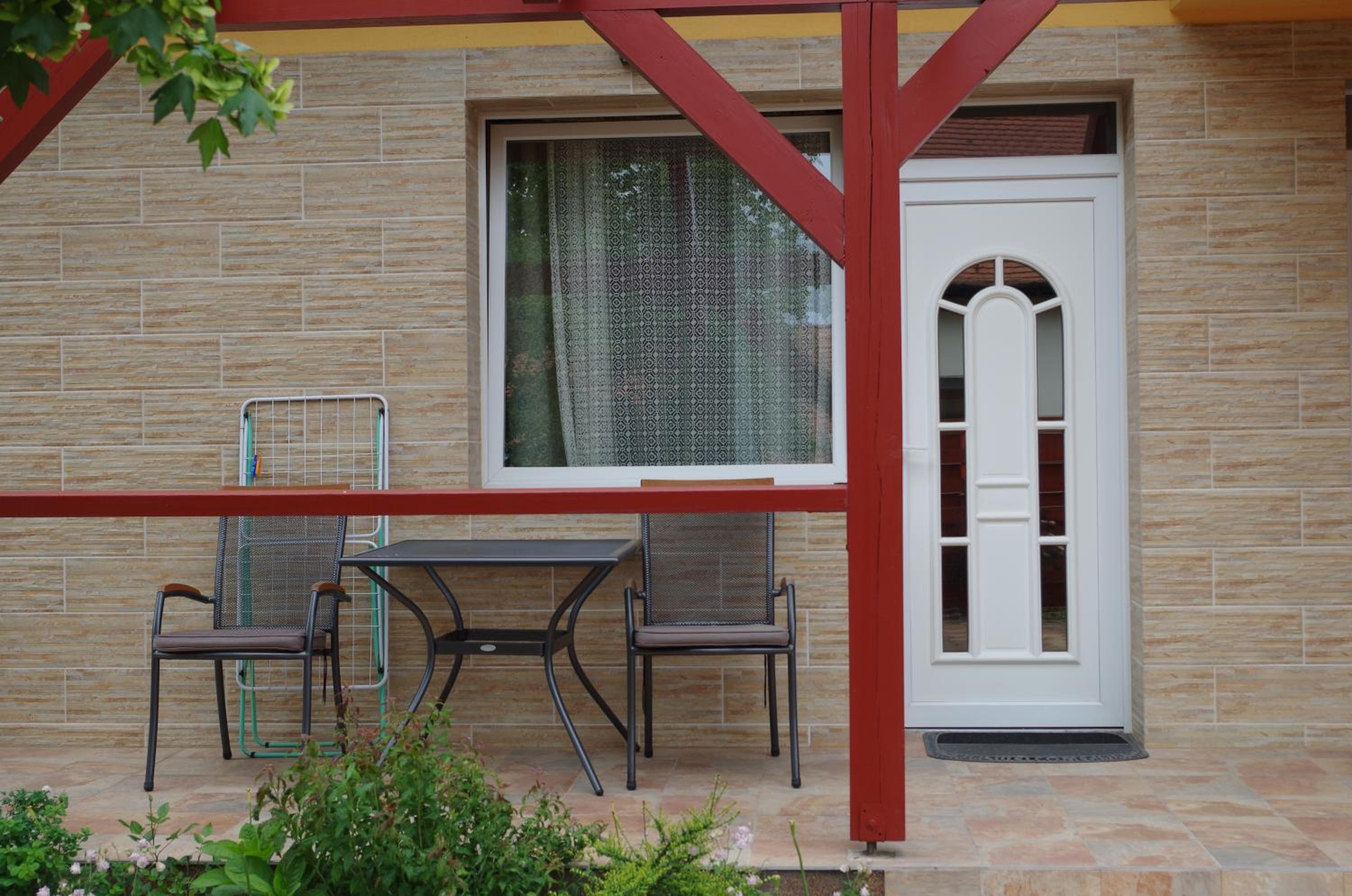 Aranyhal Apartman
