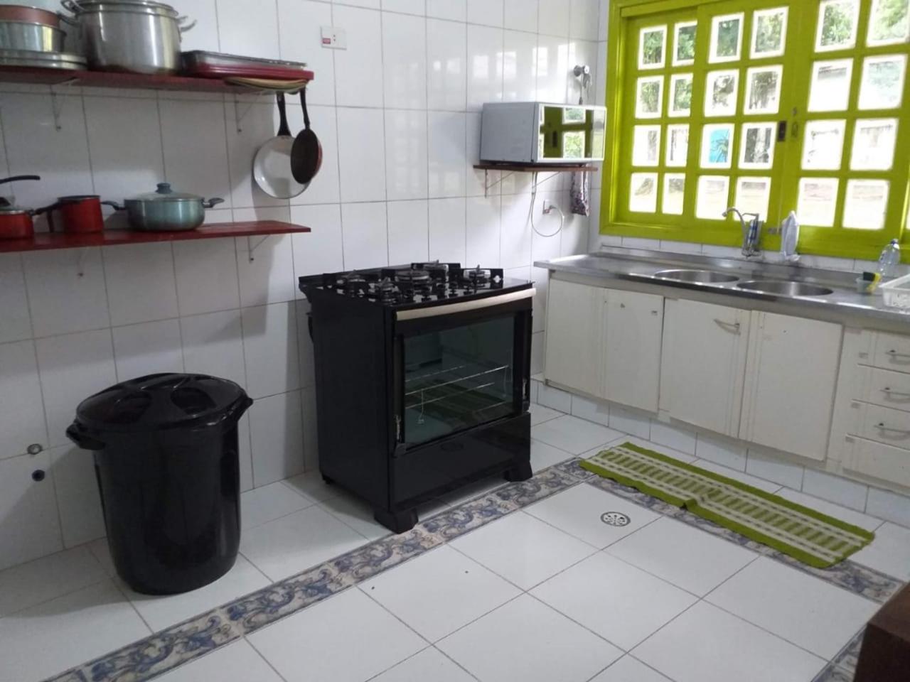 Casa Linda - Piscina Ampla - Jacuzzi - Imenso Jardim