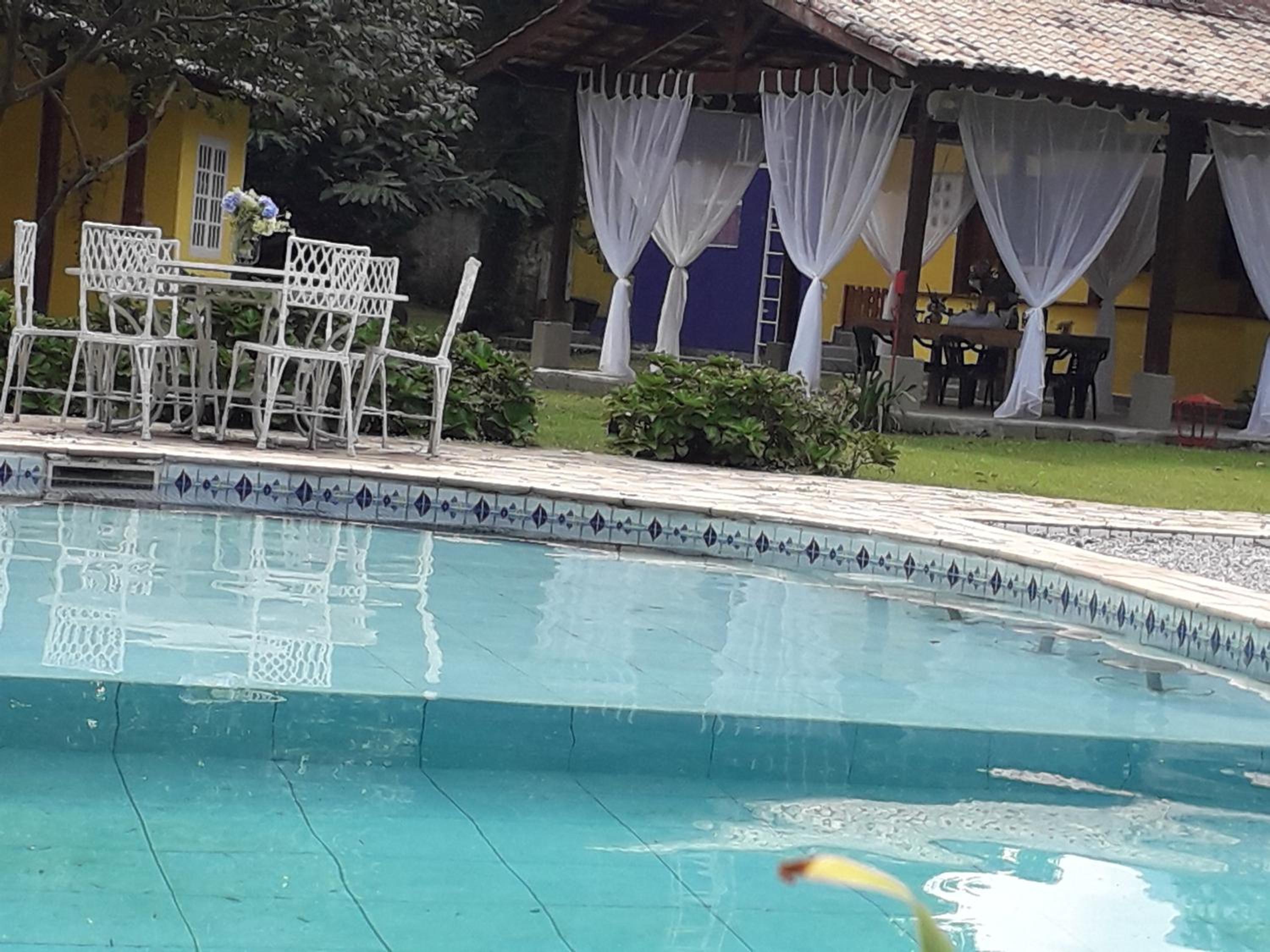 Casa Linda - Piscina Ampla - Jacuzzi - Imenso Jardim