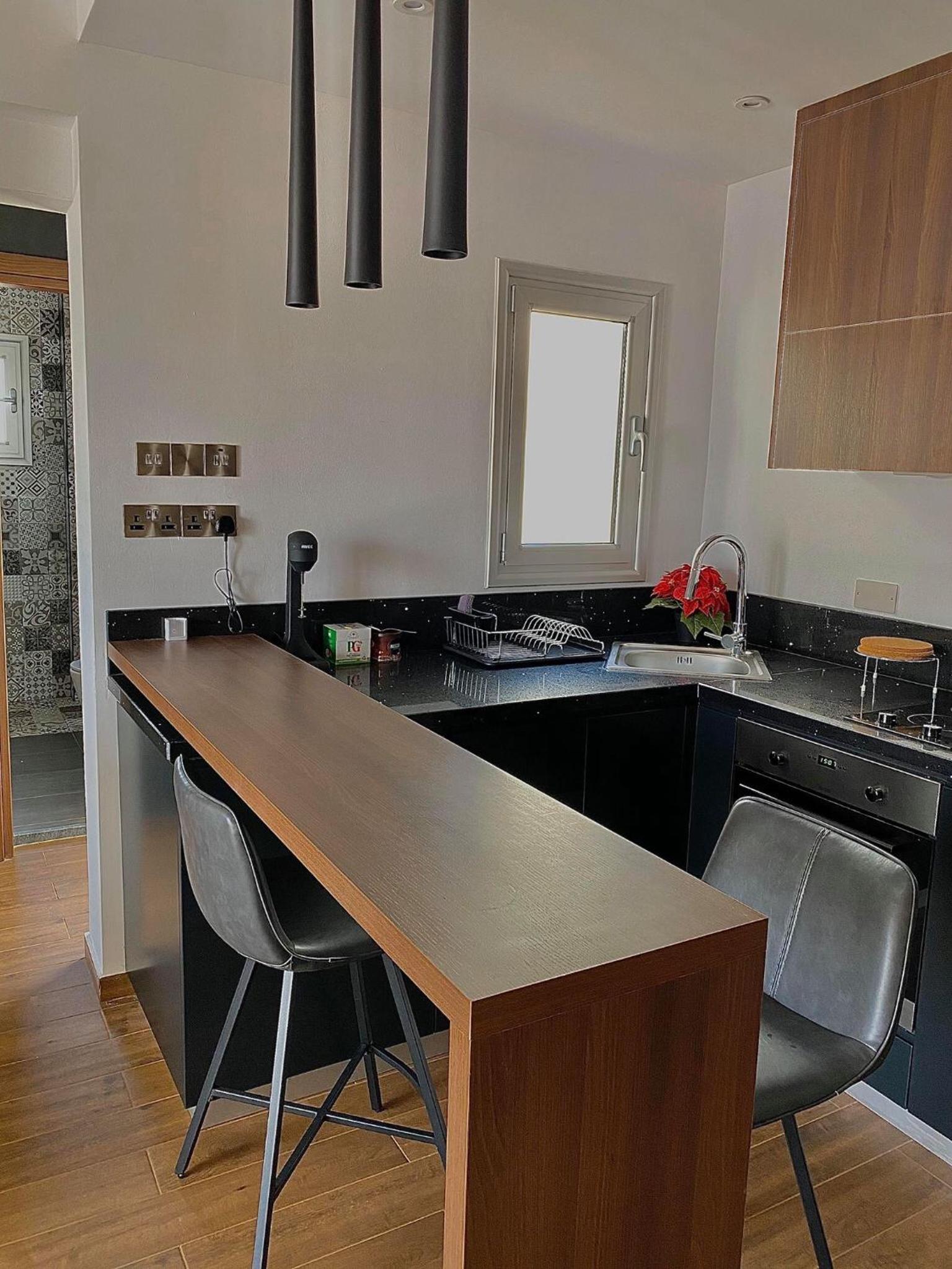 Pearl City View Apartment