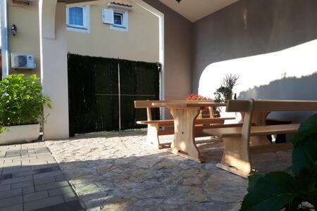 Apartments Nella