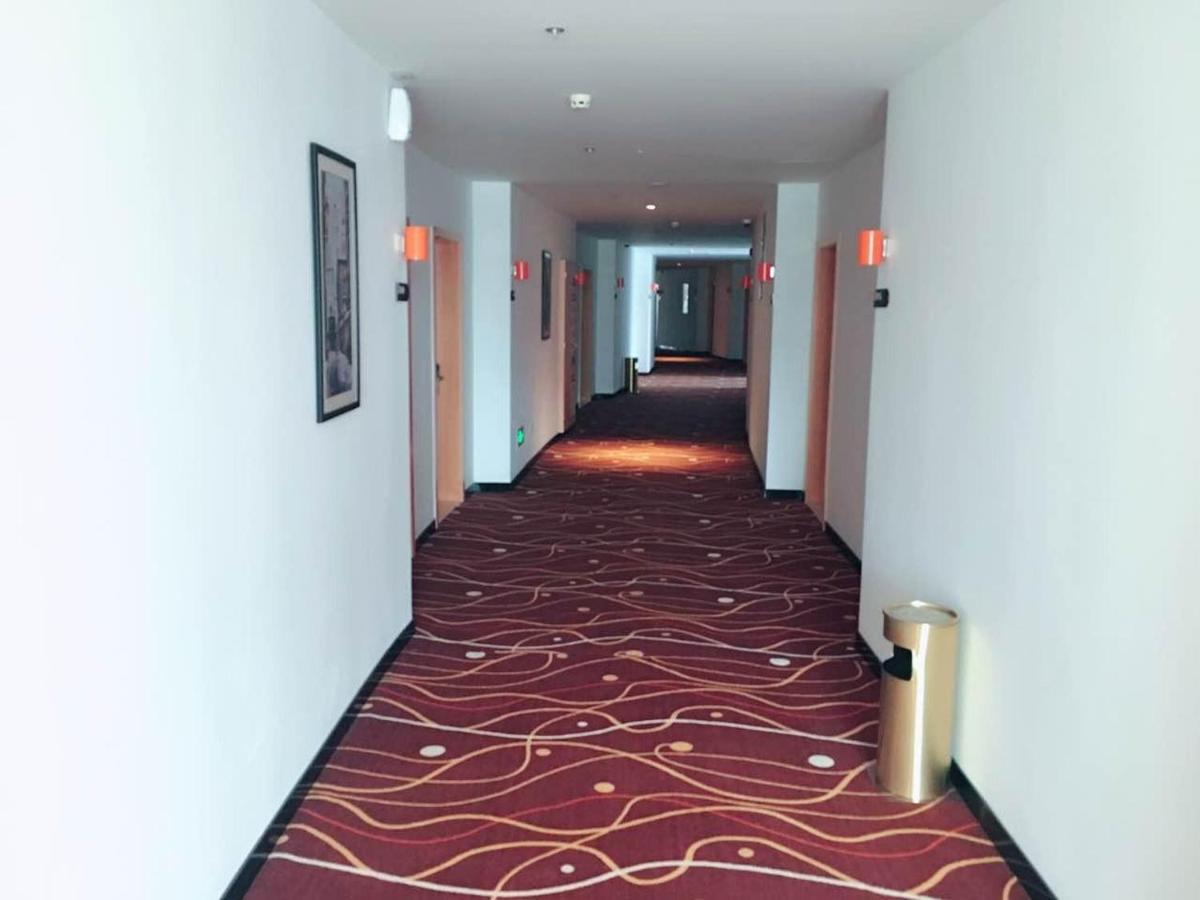 hotel reception