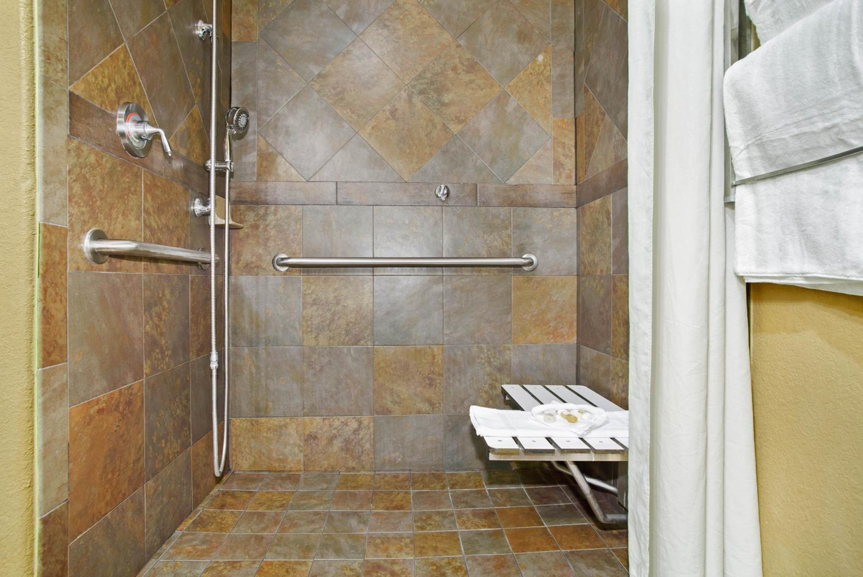 Marble Falls Vacations - La Quinta by Wyndham Marble Falls - Property Image 14