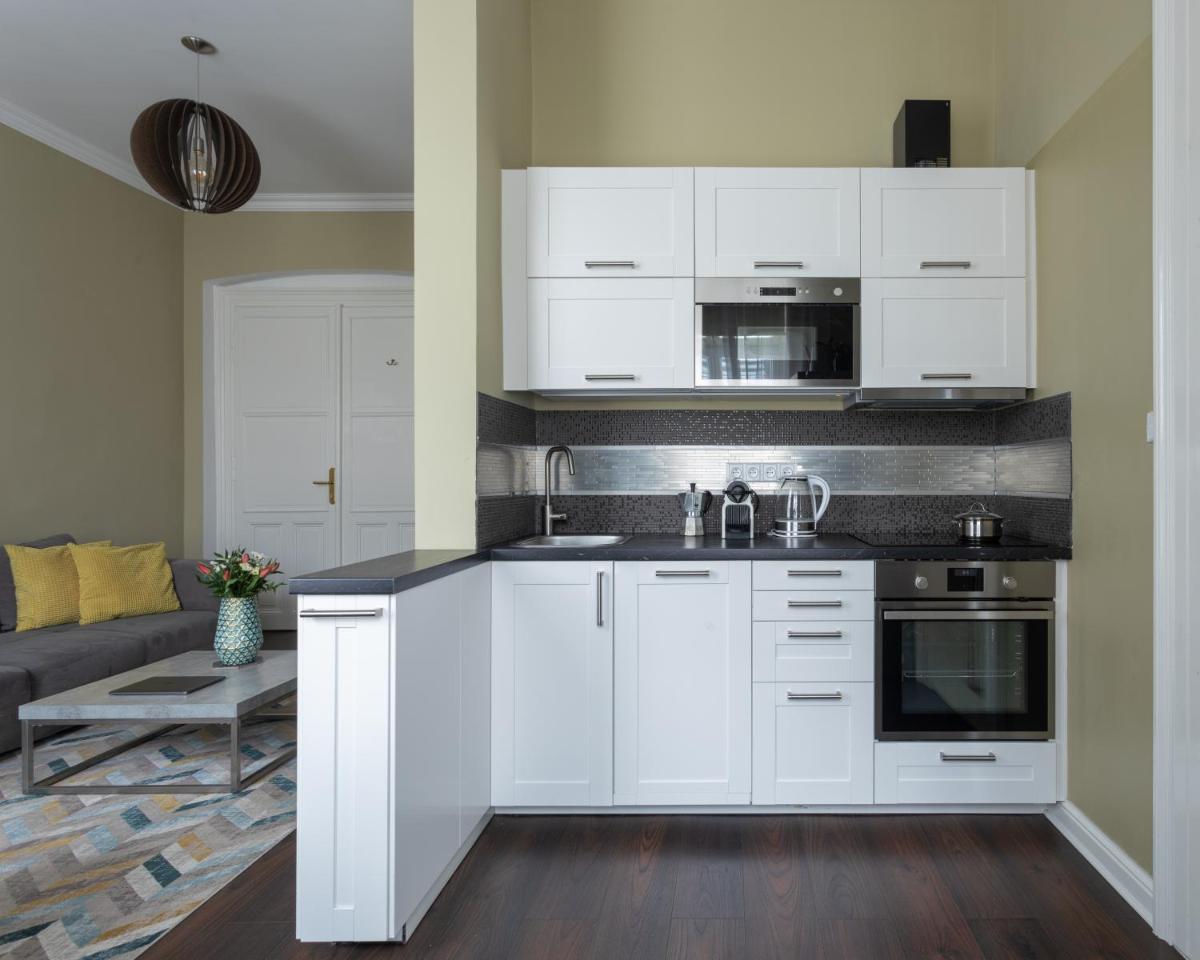 Homey apartment in Lesser Town by Prague Days