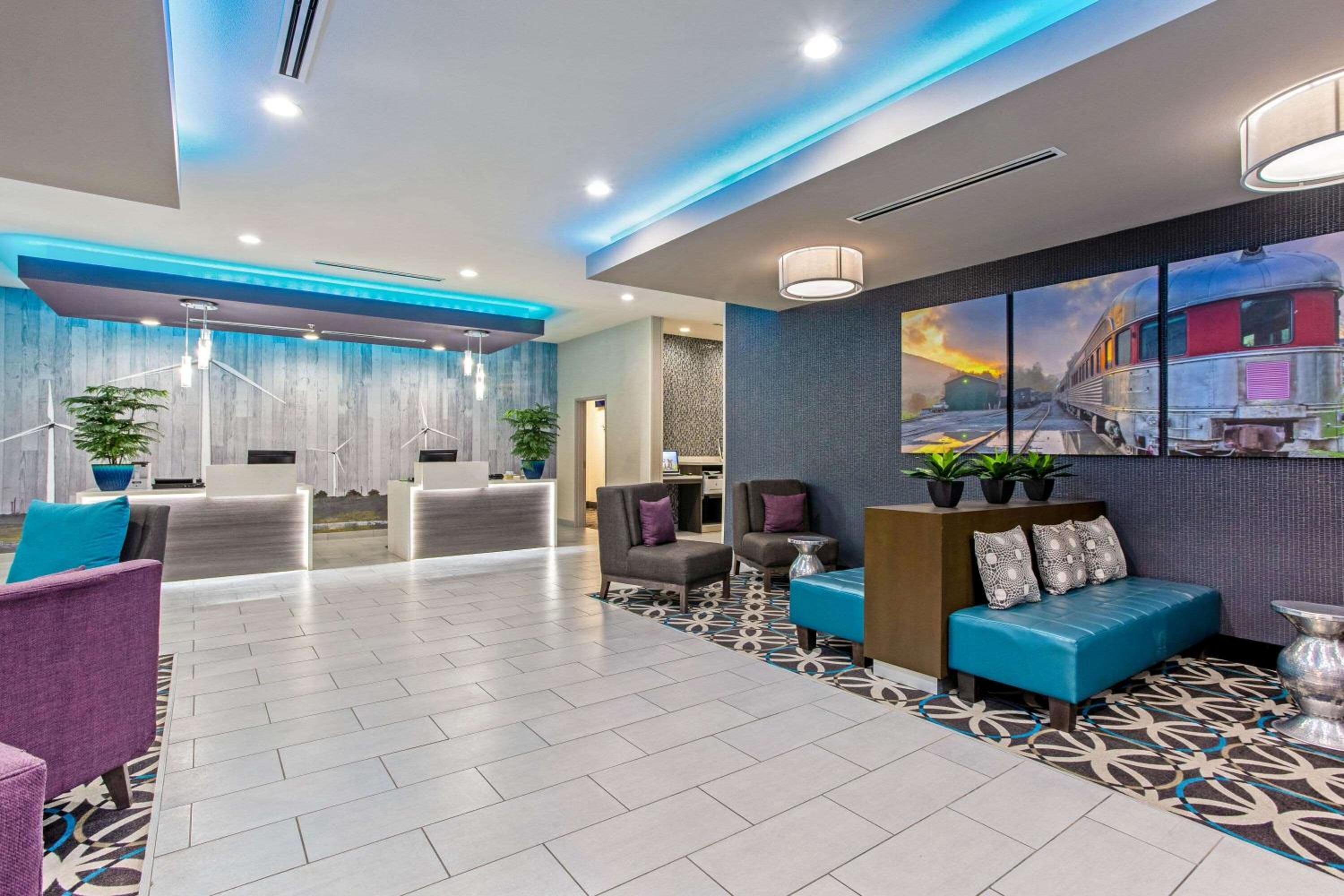 Sweetwater Vacations - La Quinta by Wyndham Sweetwater East - Property Image 5