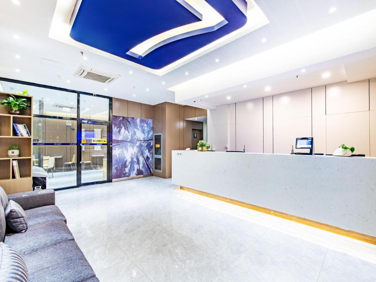 hotel reception