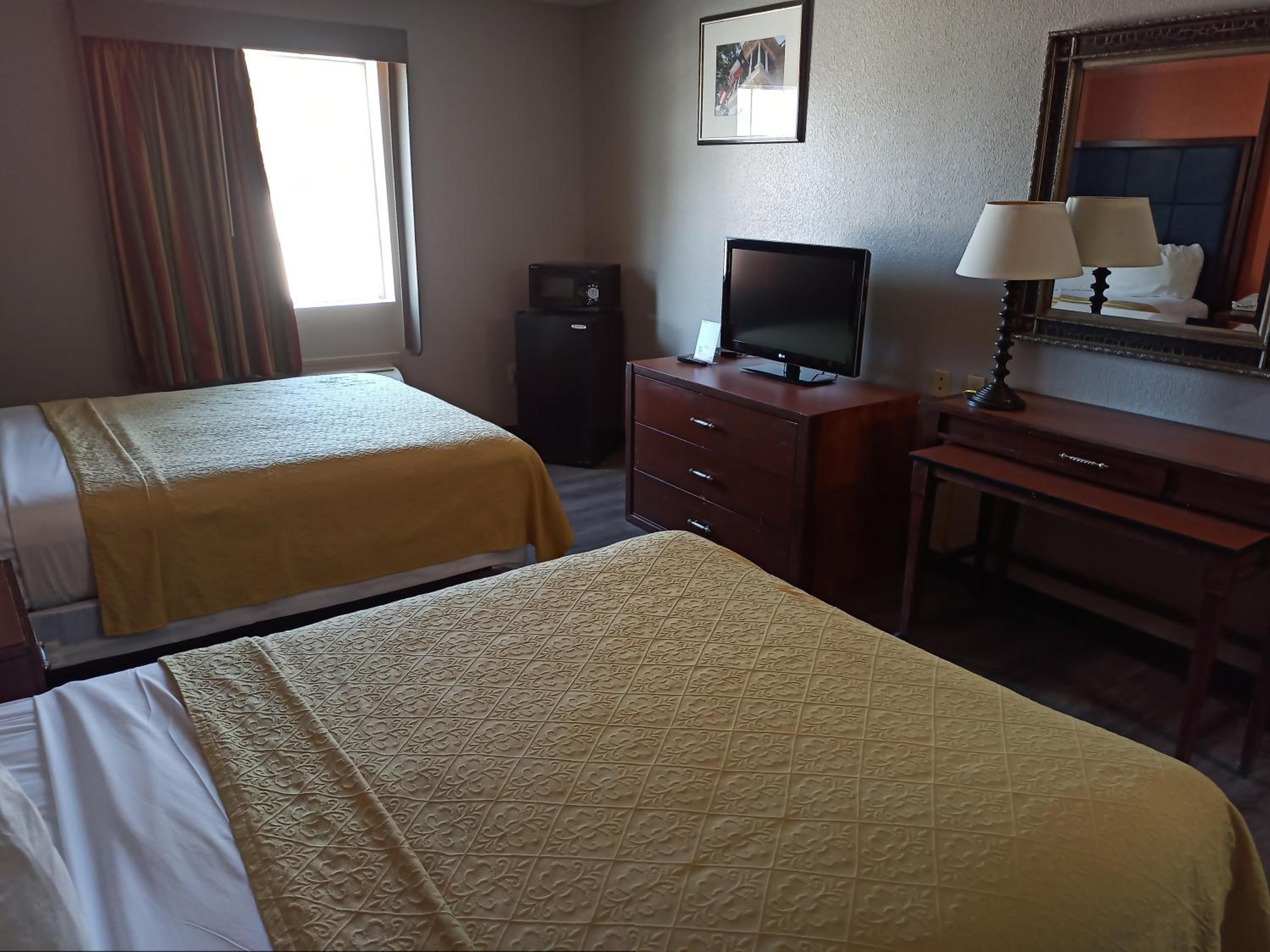 Rodeway Inn view 5