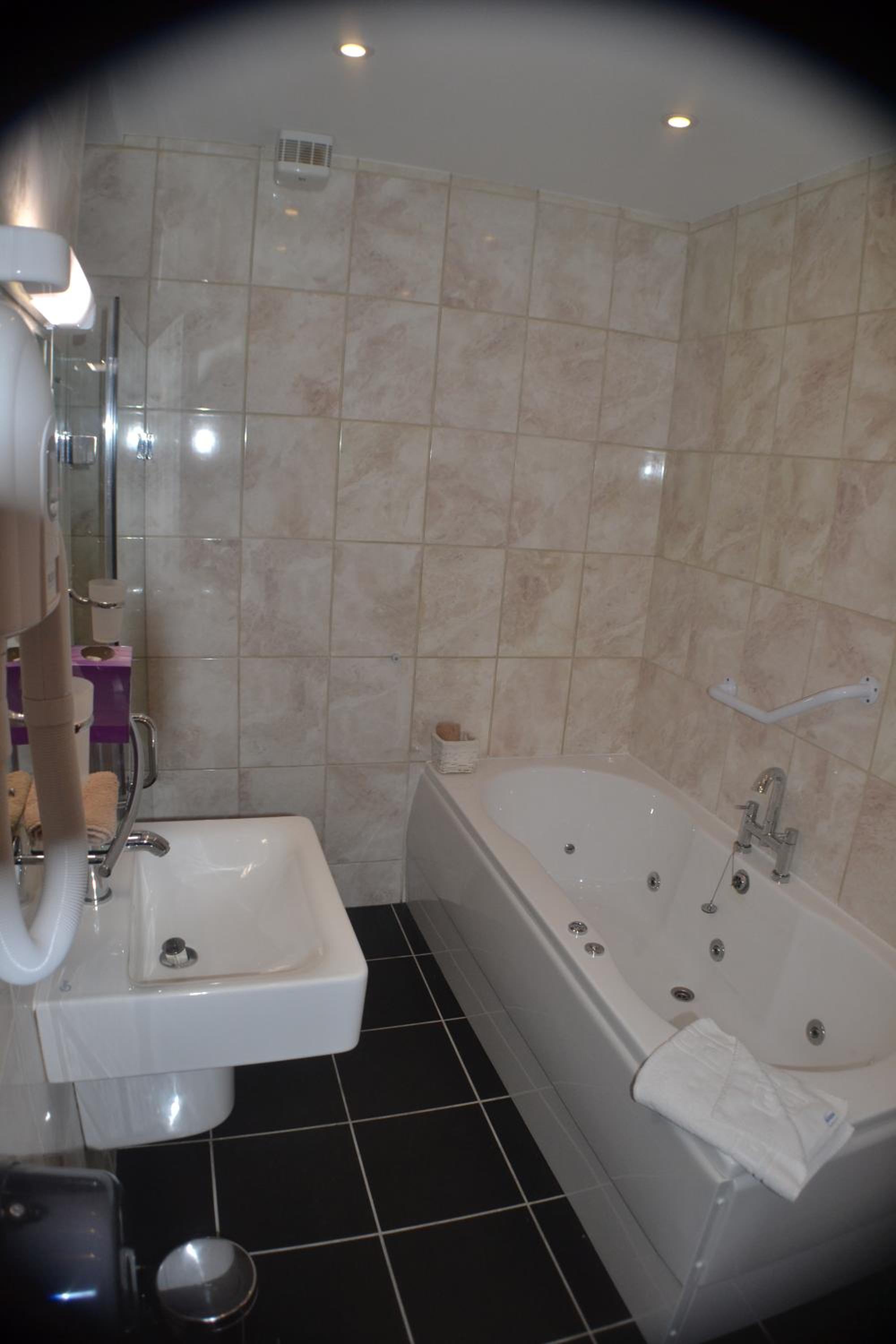 Avonmore House Guest Accommodation, photo 36