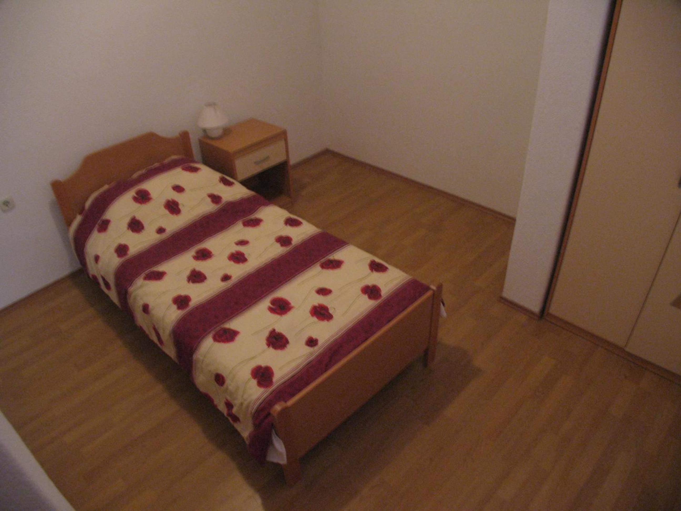 Photo 52