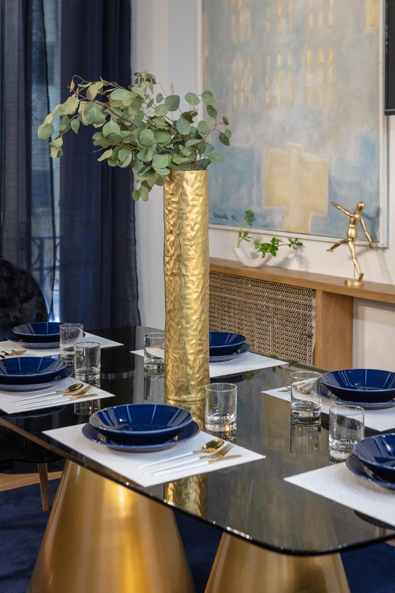 Luxurious by Sebastiana Group view 5