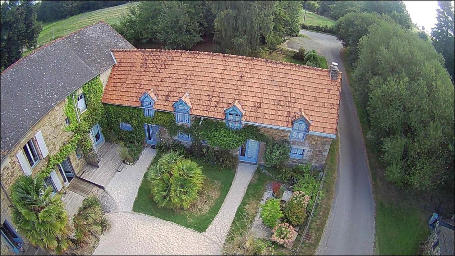 Gites de la Touche aux Pourvoirs view 2