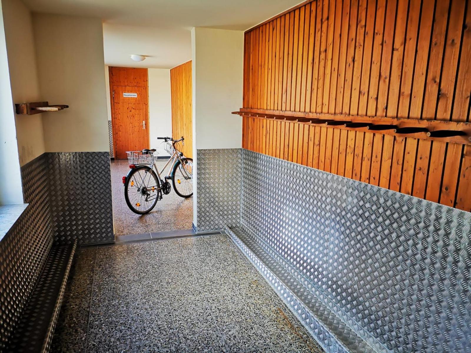 Pool - Sauna - 150m Skilift - Bikepark - Zentrum - Loft Lorenz view 4