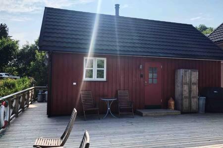 Nora's Waterfront Cabin view 5