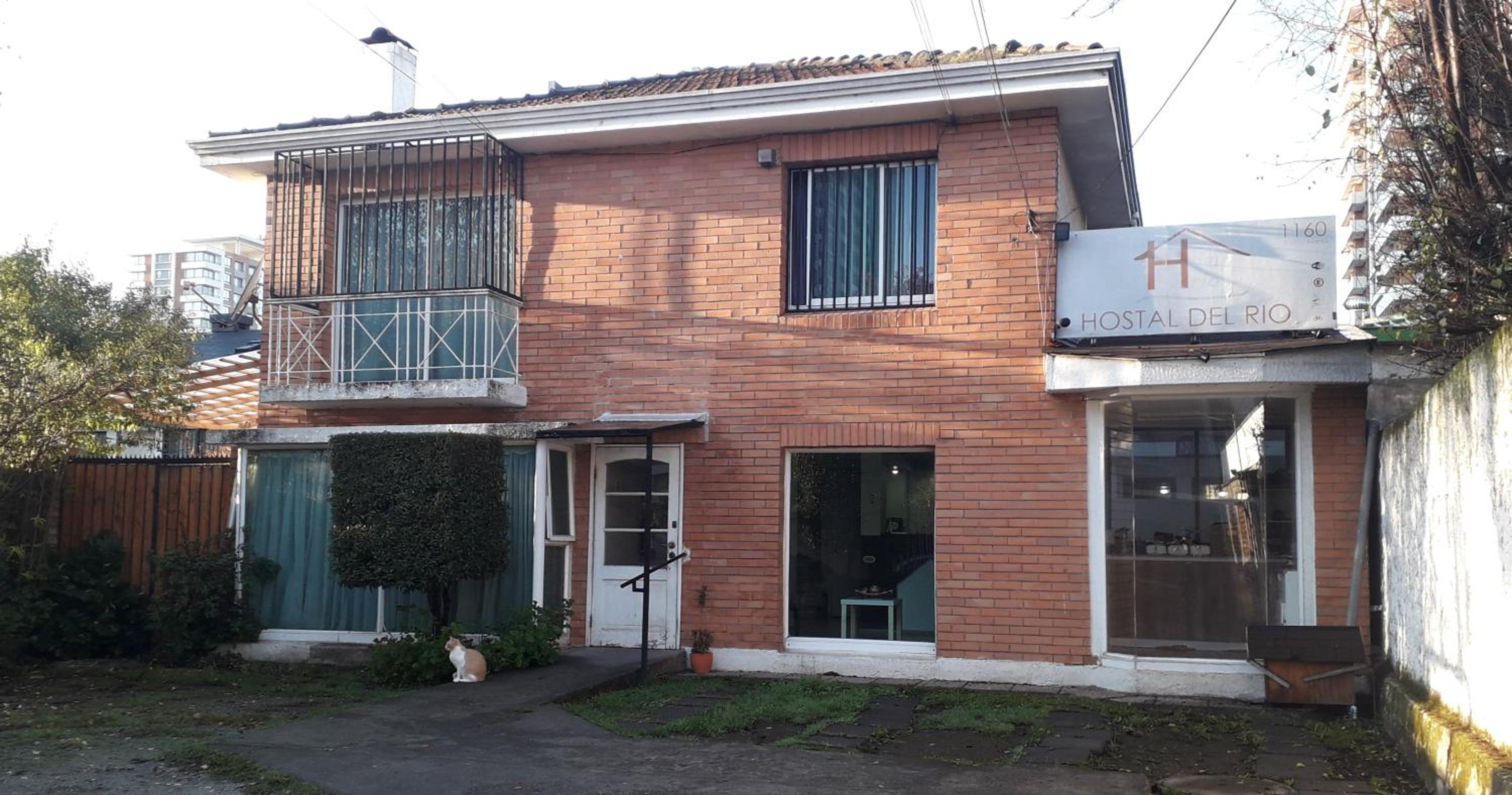 Hotel Hostal del Rio - Image 1