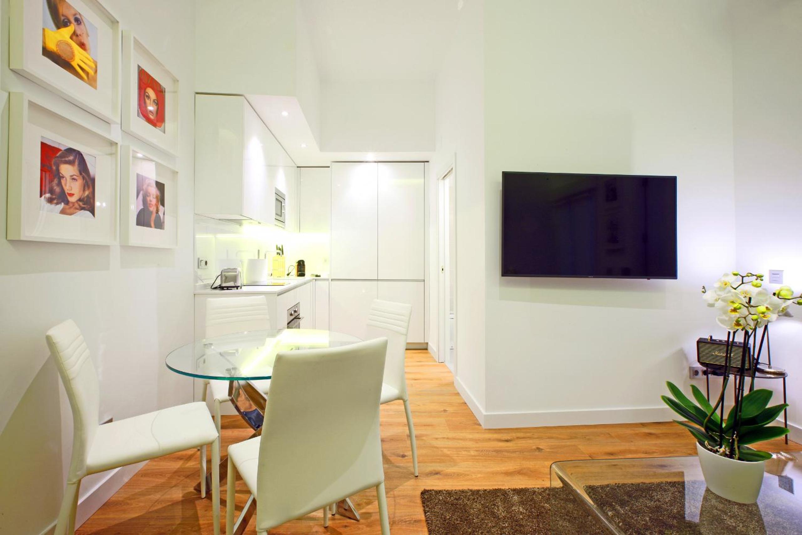 Prado Suite