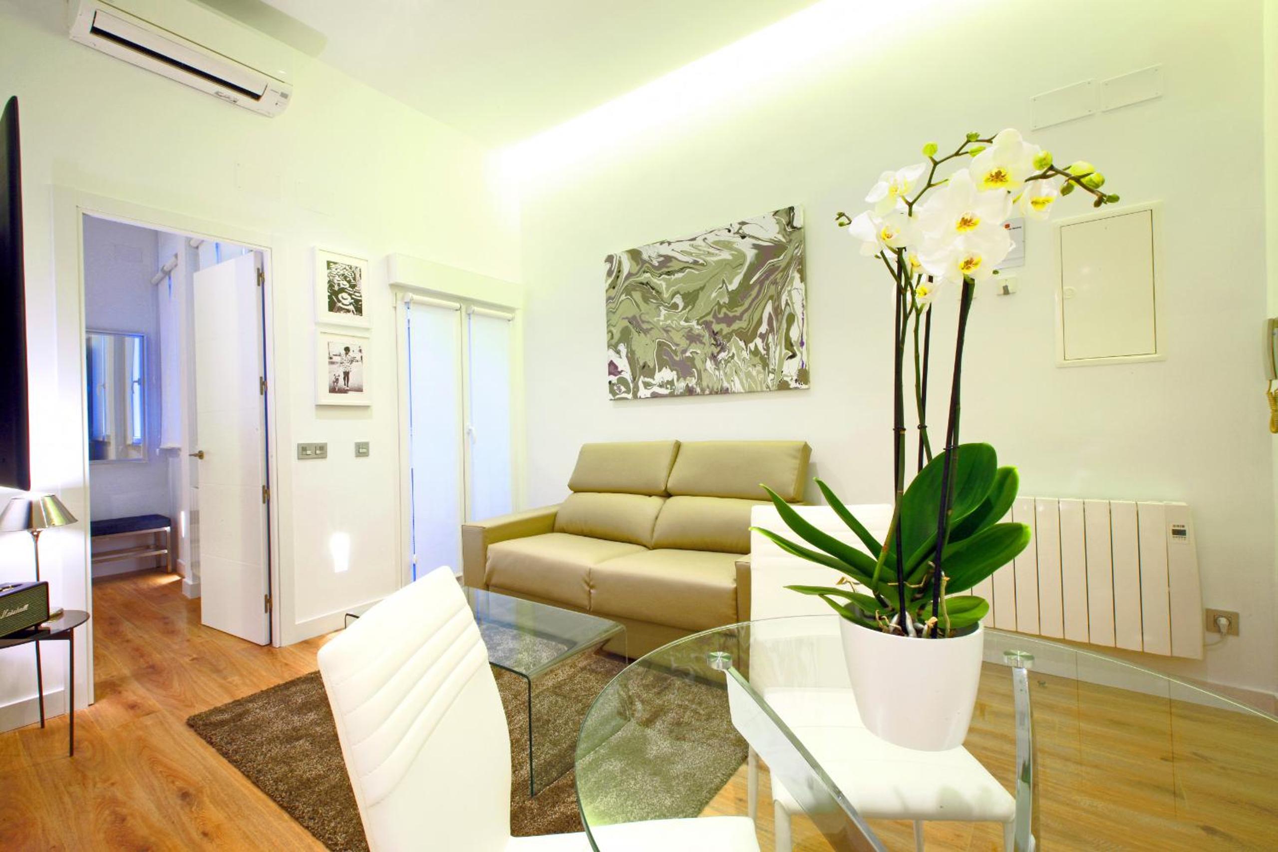 Prado Suite