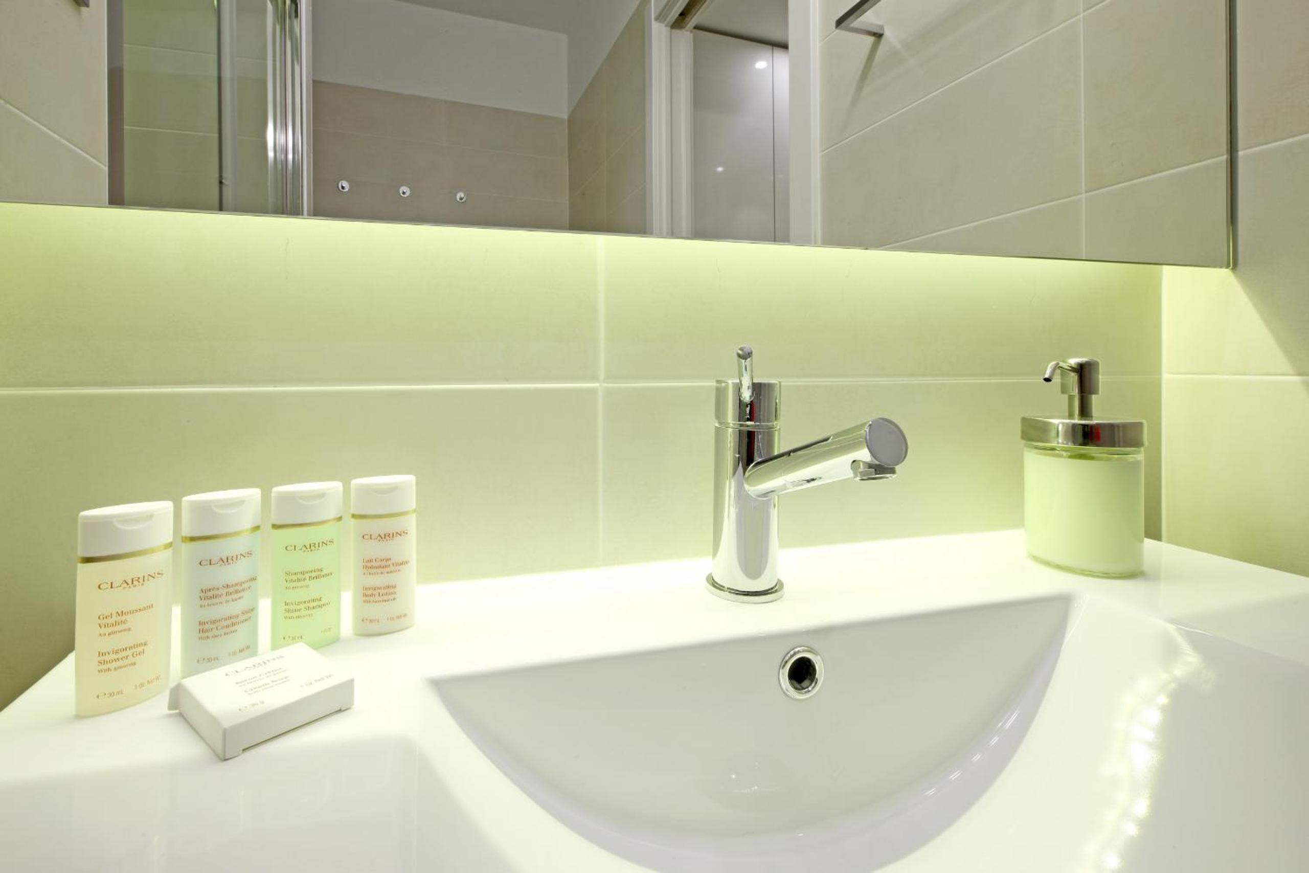 Prado Suite